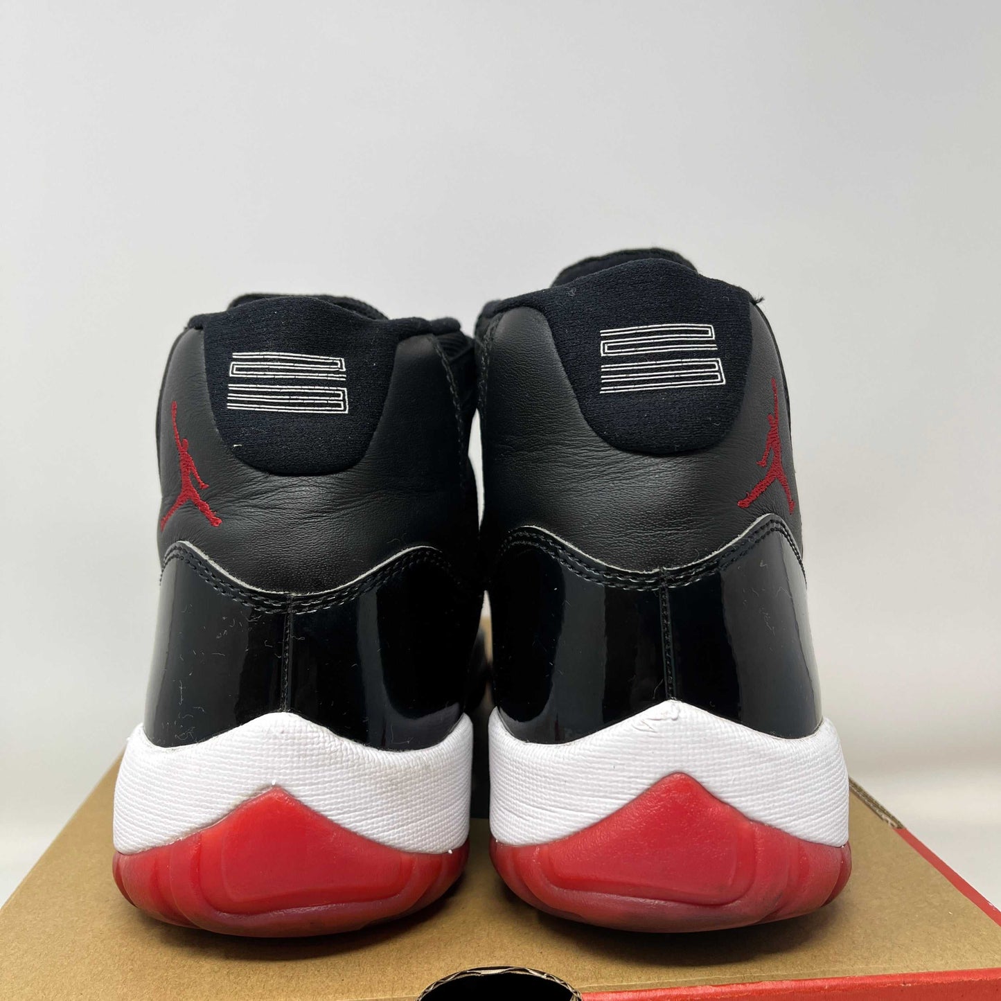 Jordan 11 Retro Playoffs Bred (2019) Used