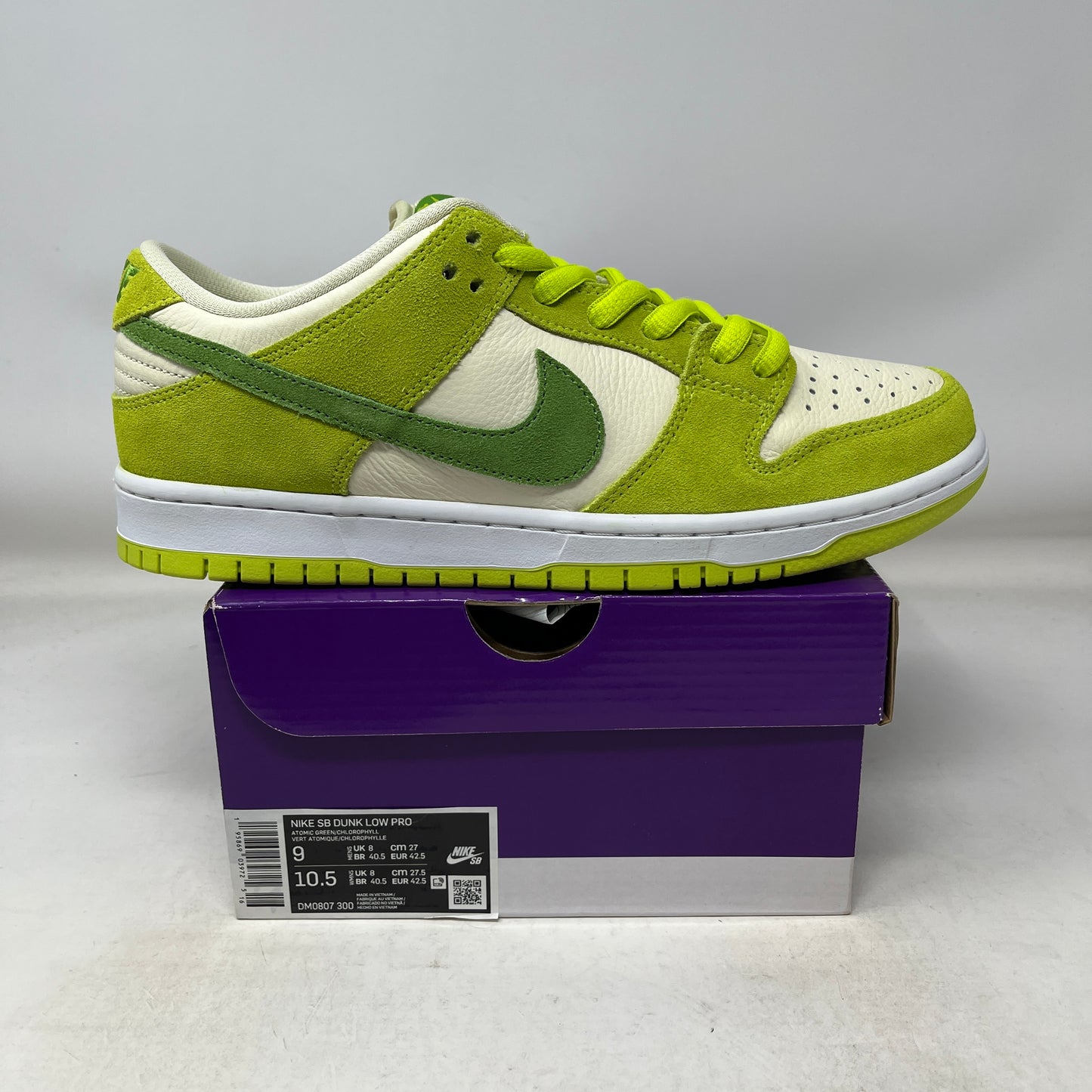 Nike SB Dunk Low Green Apple