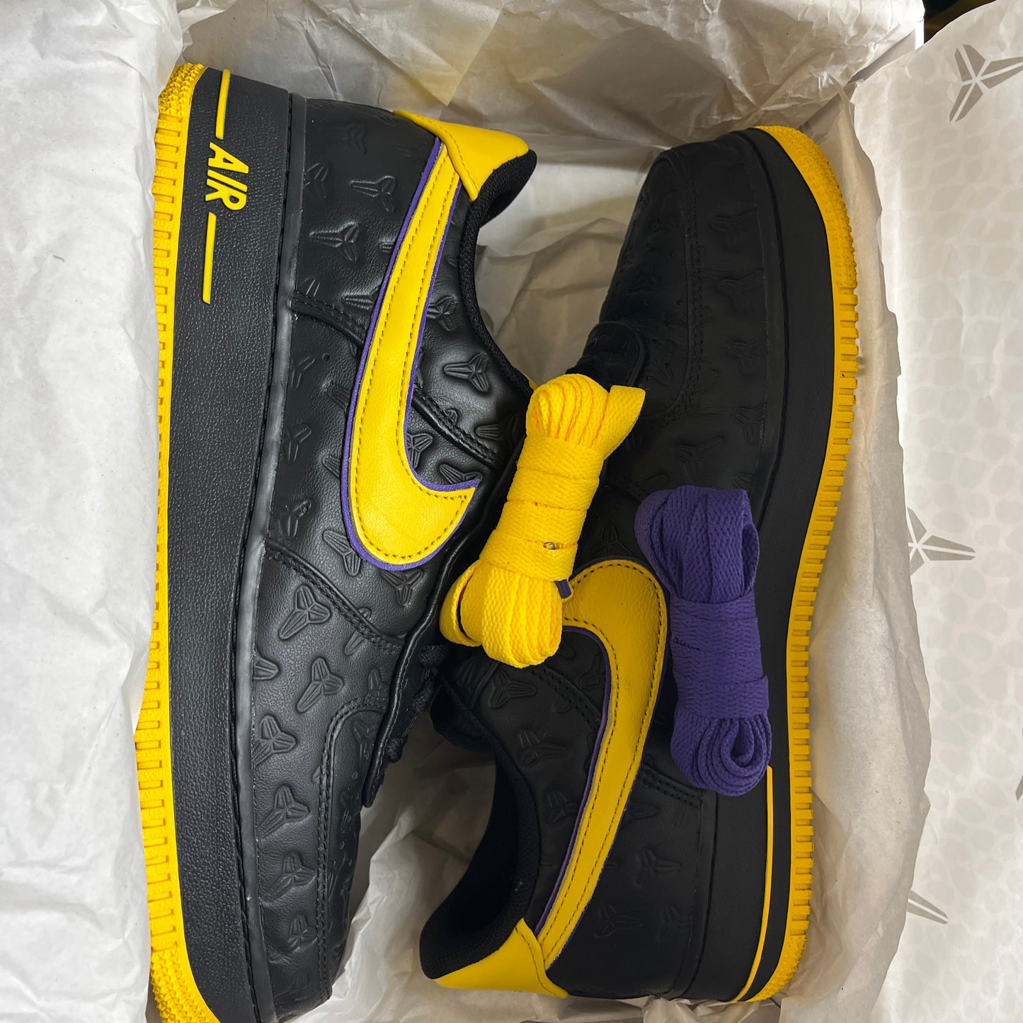 Nike Air Force 1 Low Kobe Bryant Lakers Away (Numbered Edition of 8000) Used
