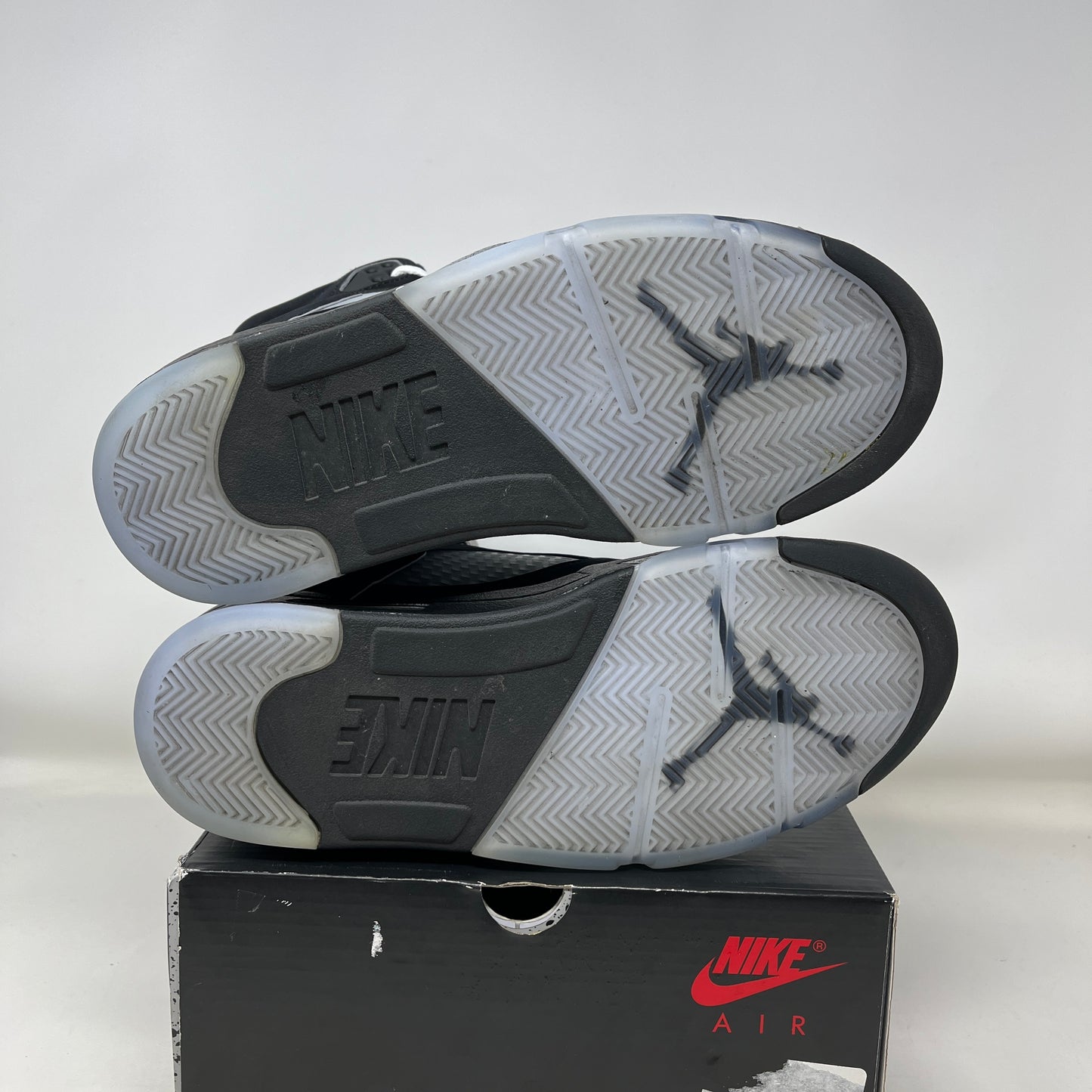 Jordan 5 Retro OG Black Metallic Reimagined Used