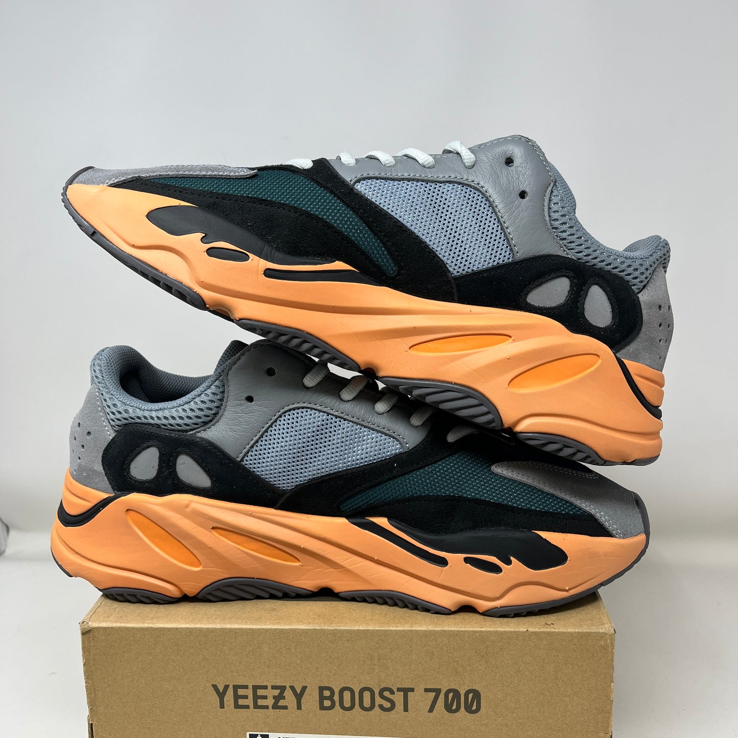 adidas Yeezy Boost 700 Wash Orange Used