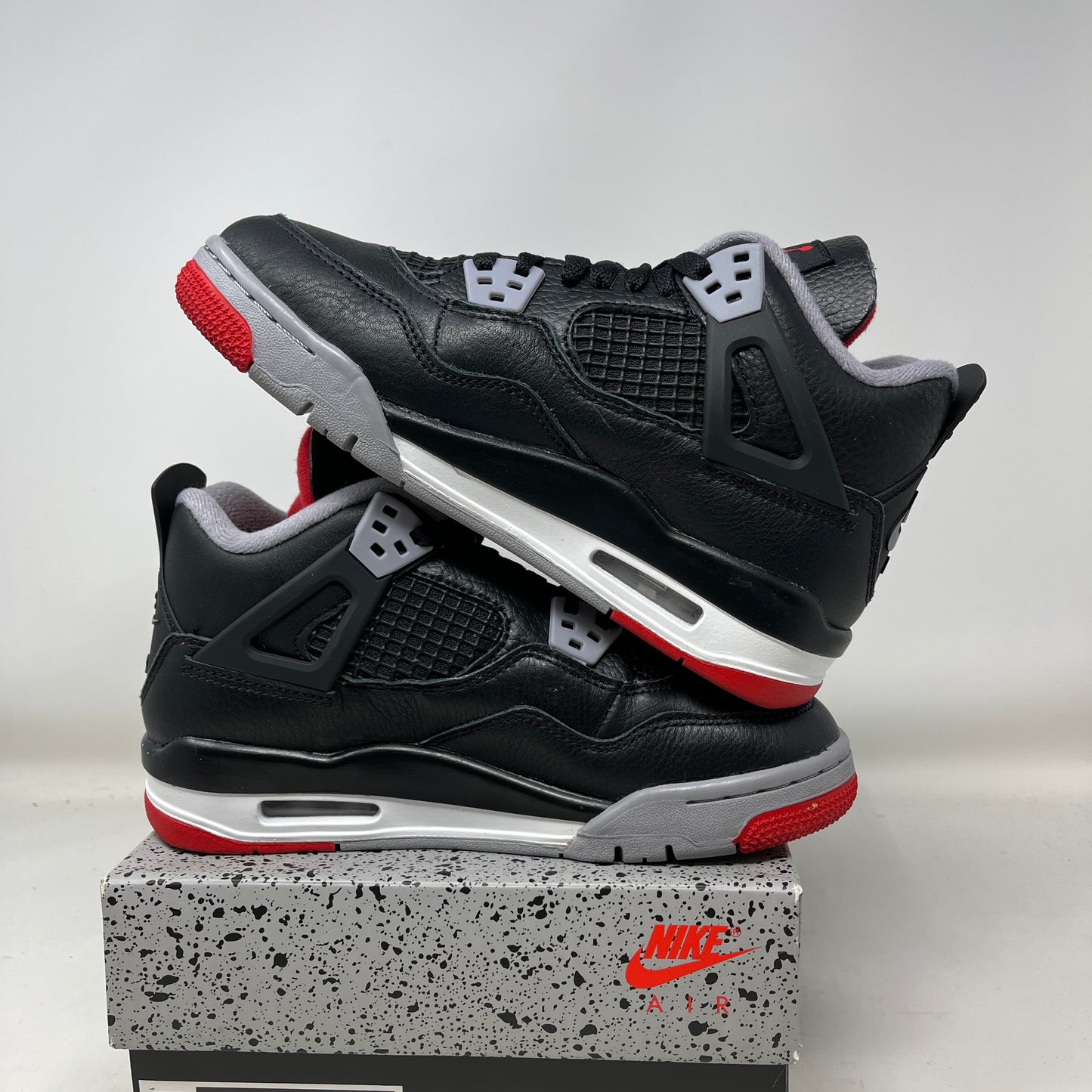 Jordan 4 Retro Bred Reimagined (GS) Used Size 4y