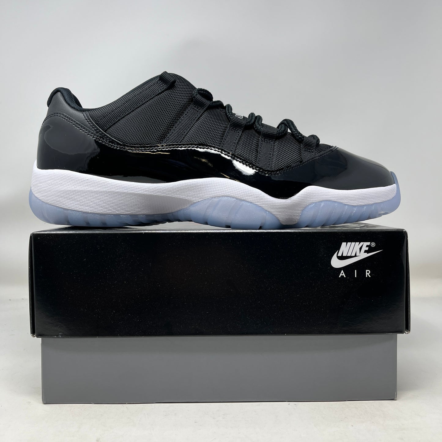 Jordan 11 Retro Low Space Jam