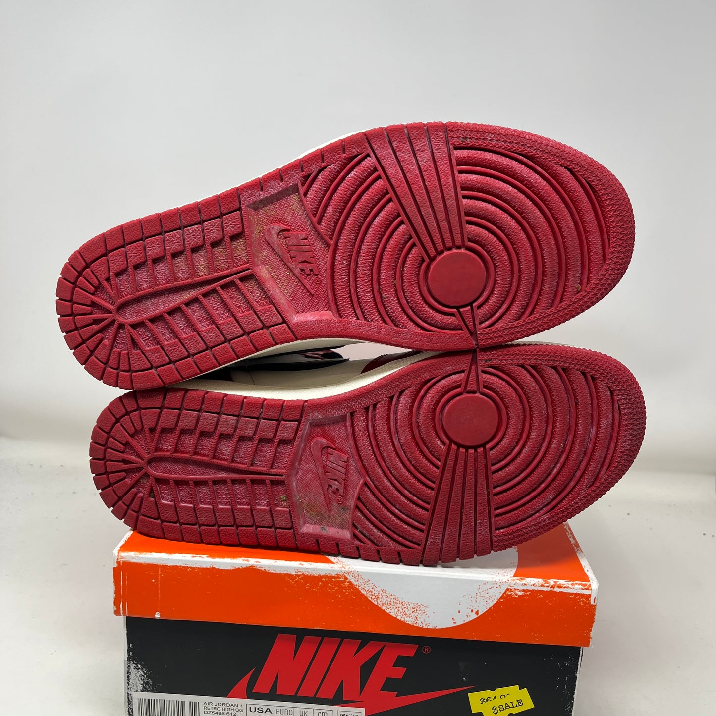 Jordan 1 Retro High OG Chicago Lost and Found Used