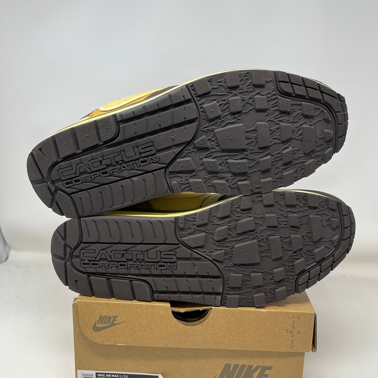 Nike Air Max 1 Travis Scott Cactus Jack Baroque Brown Used