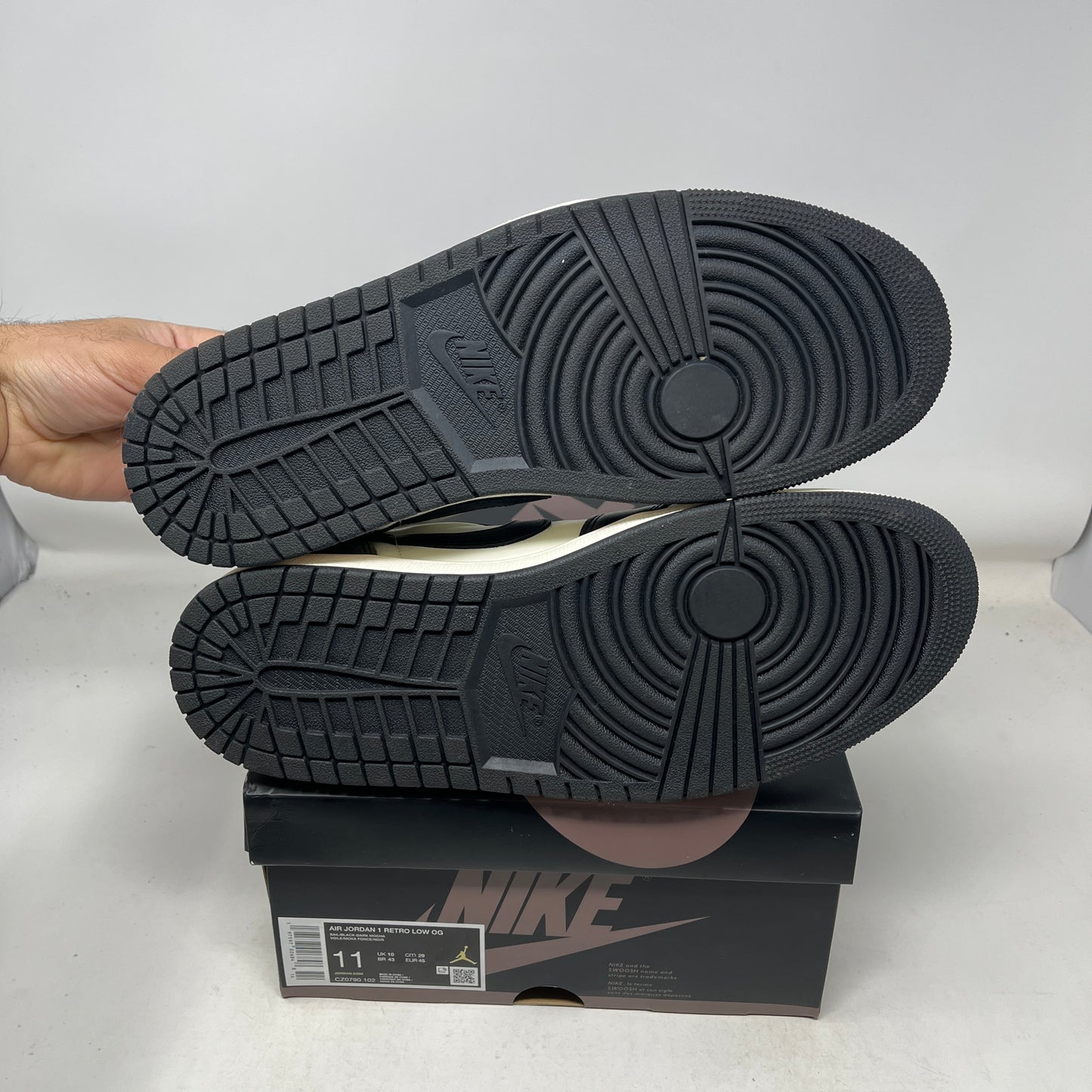 Jordan 1 Retro Low OG Mocha Used