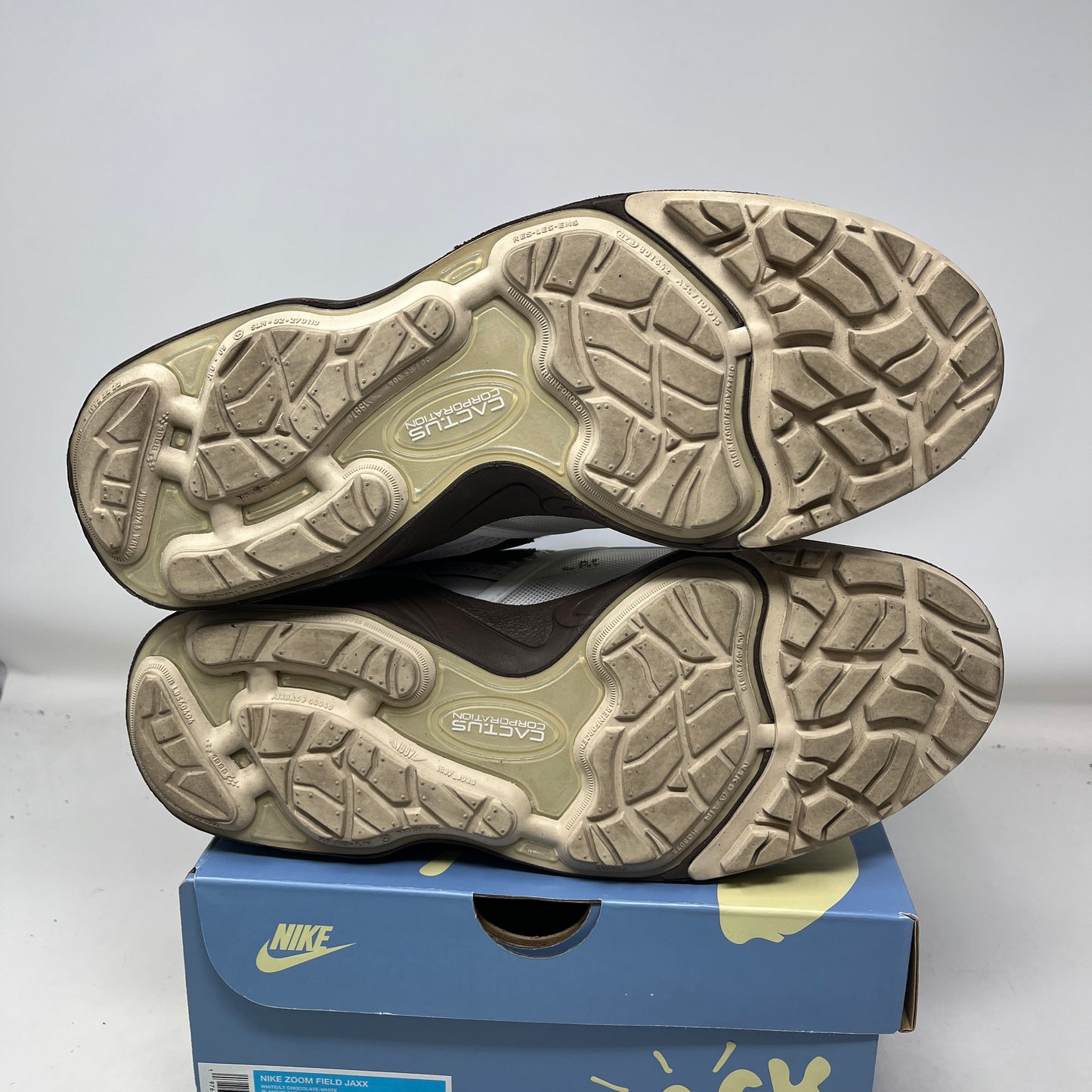 Nike Zoom Field Jaxx Travis Scott Light Chocolate Used