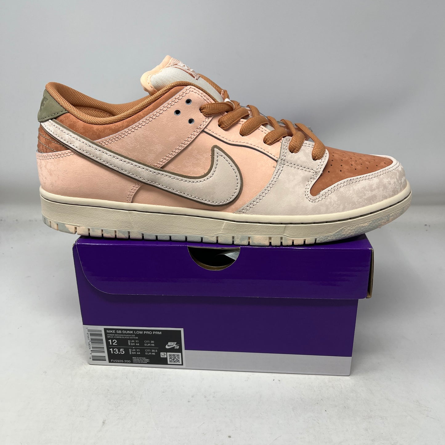 Nike SB Dunk Low Trocadéro Gardens