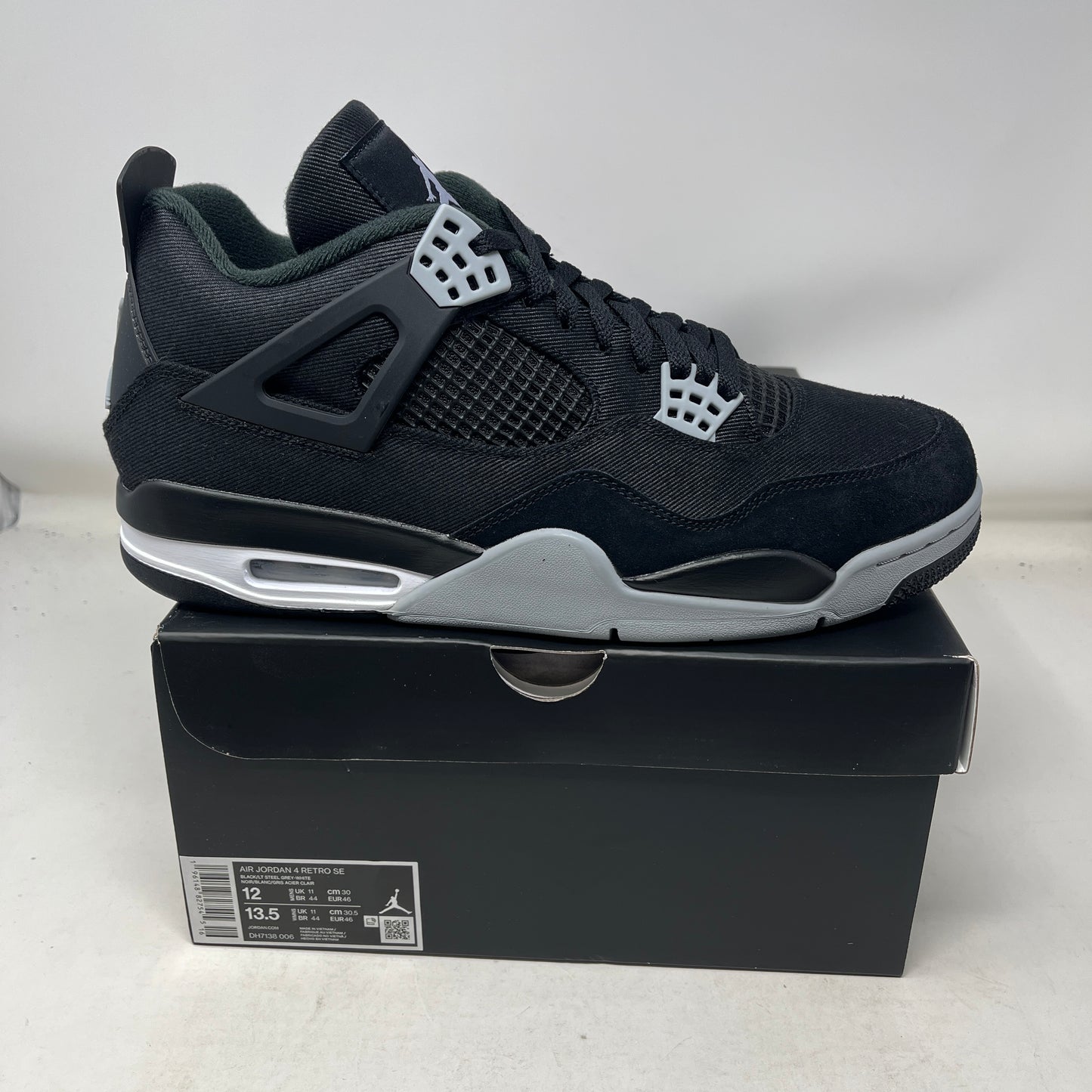 Jordan 4 Retro SE Black Canvas
