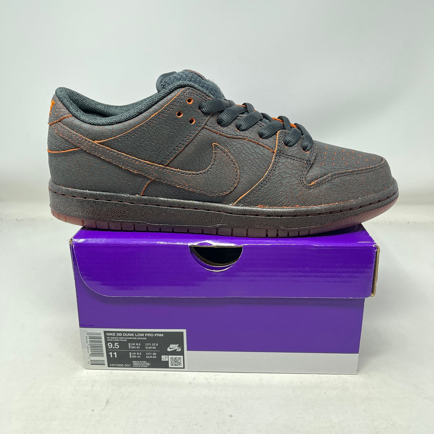 Nike Dunk SB Low Krampus