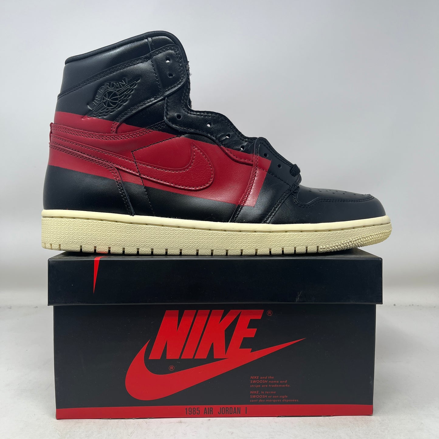 Jordan 1 Retro High OG Defiant Couture