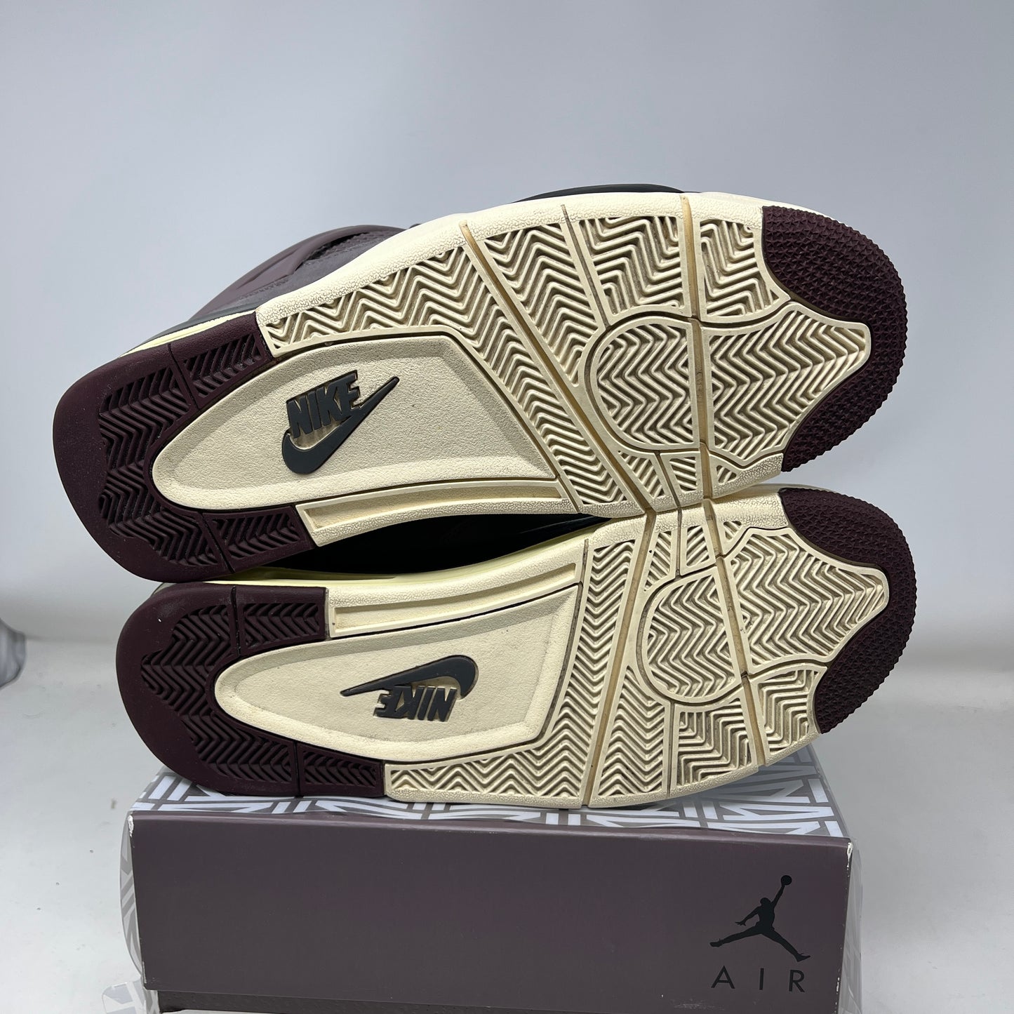 Jordan 4 Retro SP A Ma Maniére Violet Ore Used