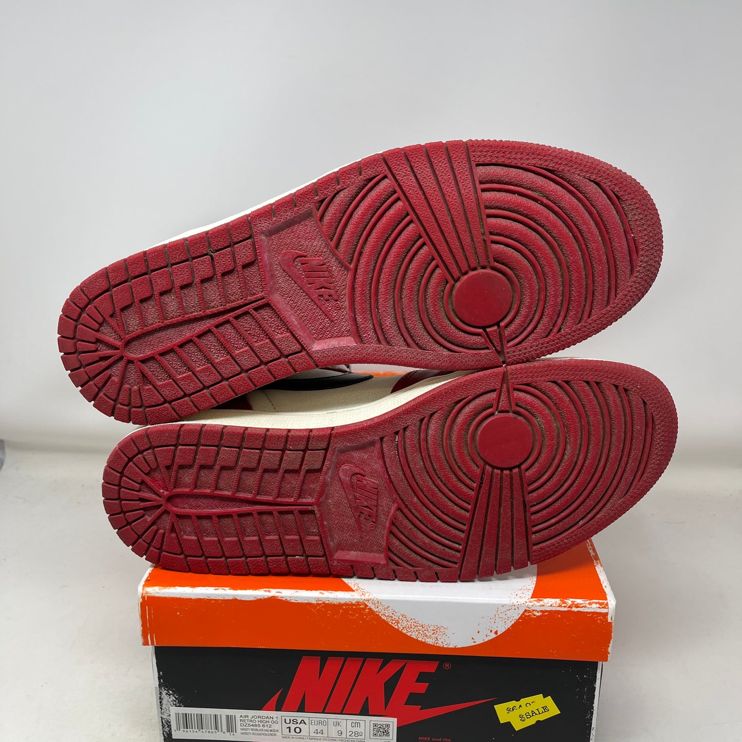 Jordan 1 Retro High OG Chicago Lost and Found (Used)