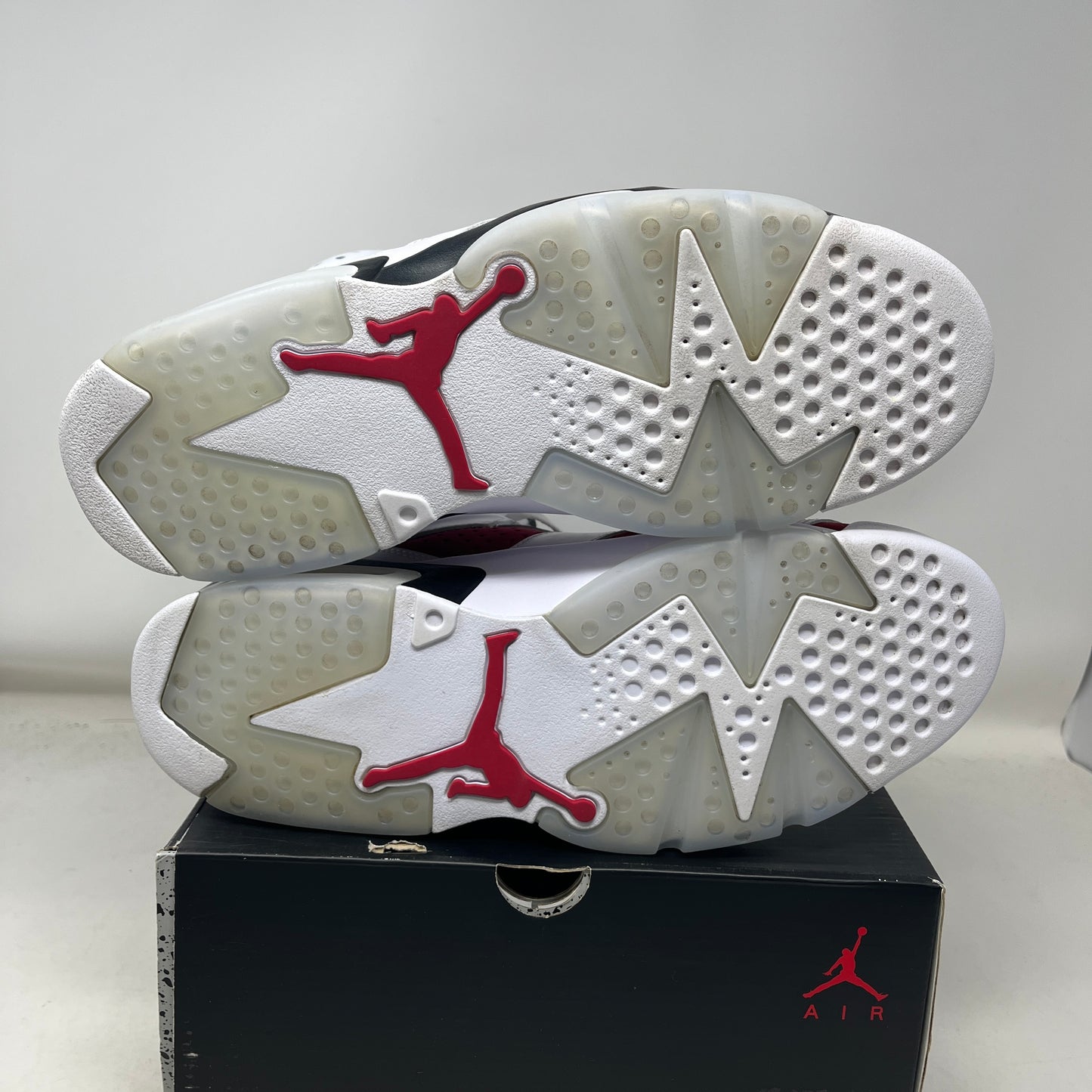 Jordan 6 Retro Carmine (2021) Used