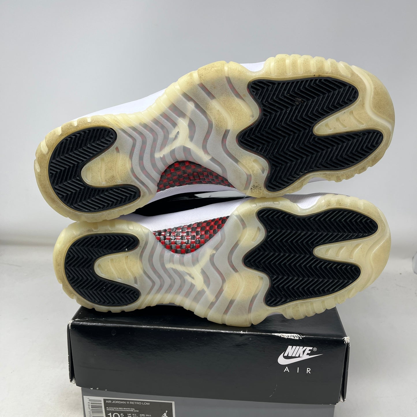Jordan 11 Retro Low 72-10 Used