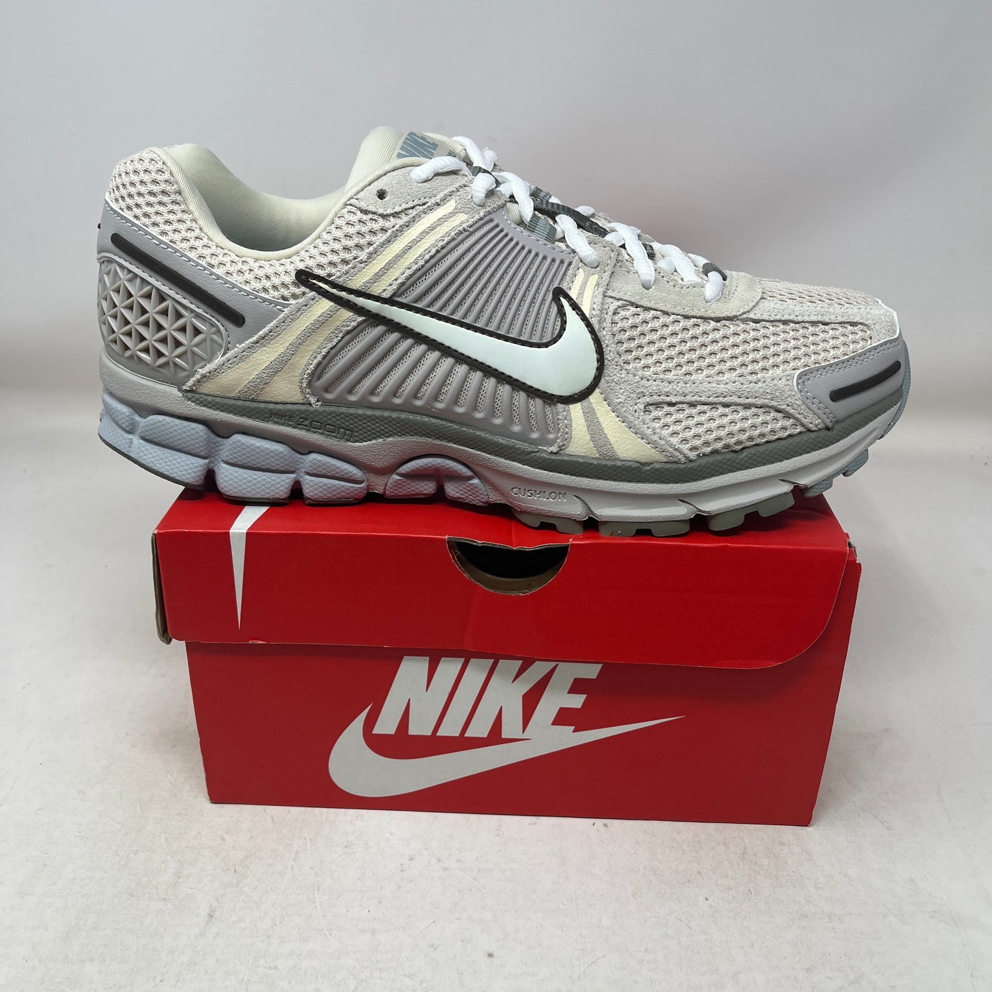 Nike Zoom Vomero 5 SE Light Orewood Brown