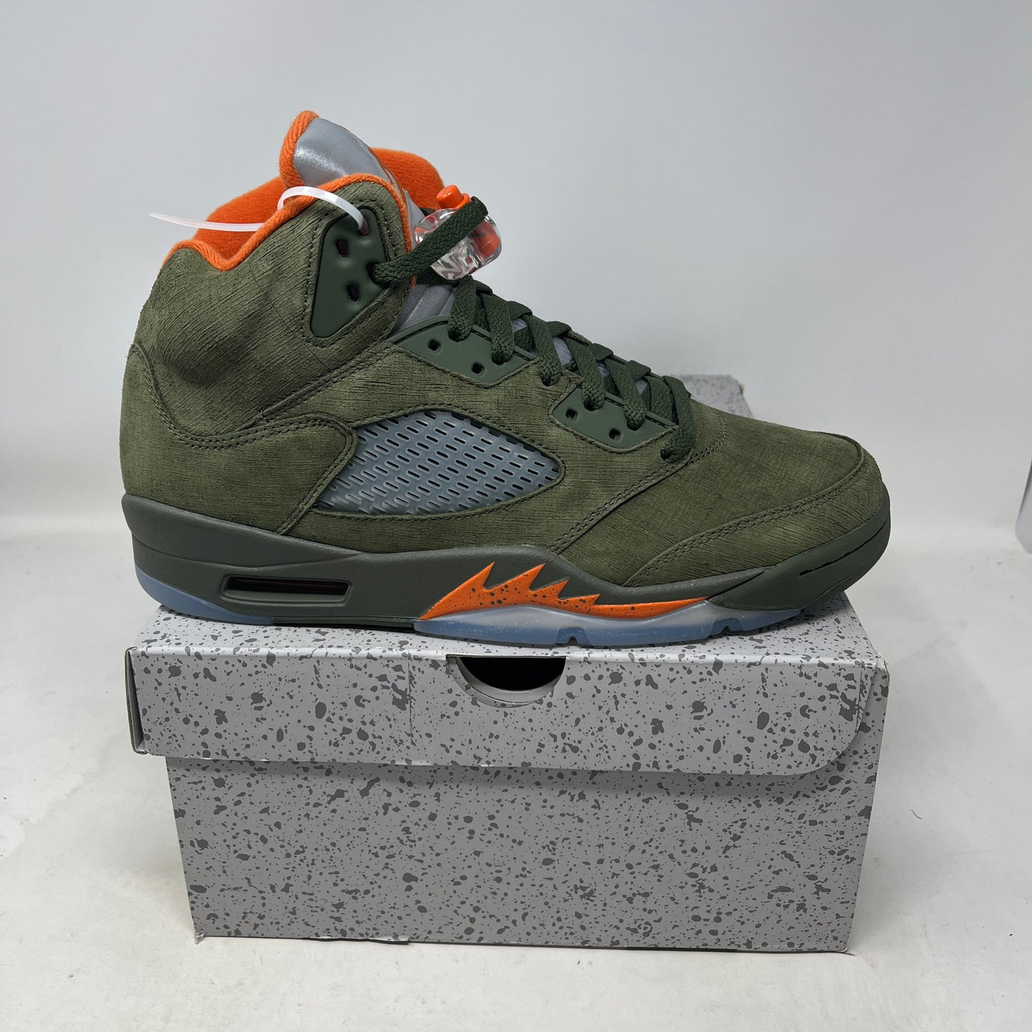 Jordan 5 Retro Olive (2024)