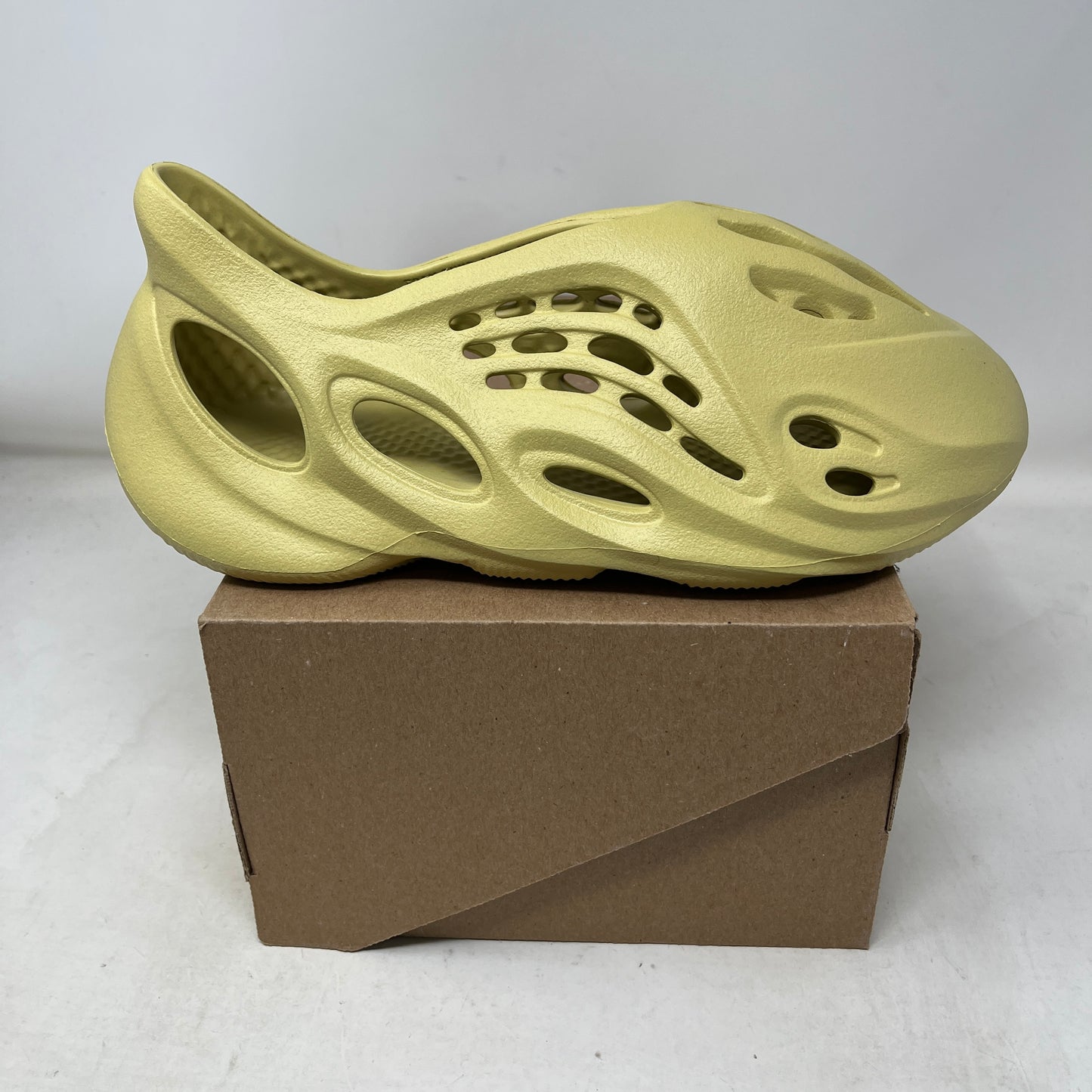 adidas Yeezy Foam RNNR Sulfur