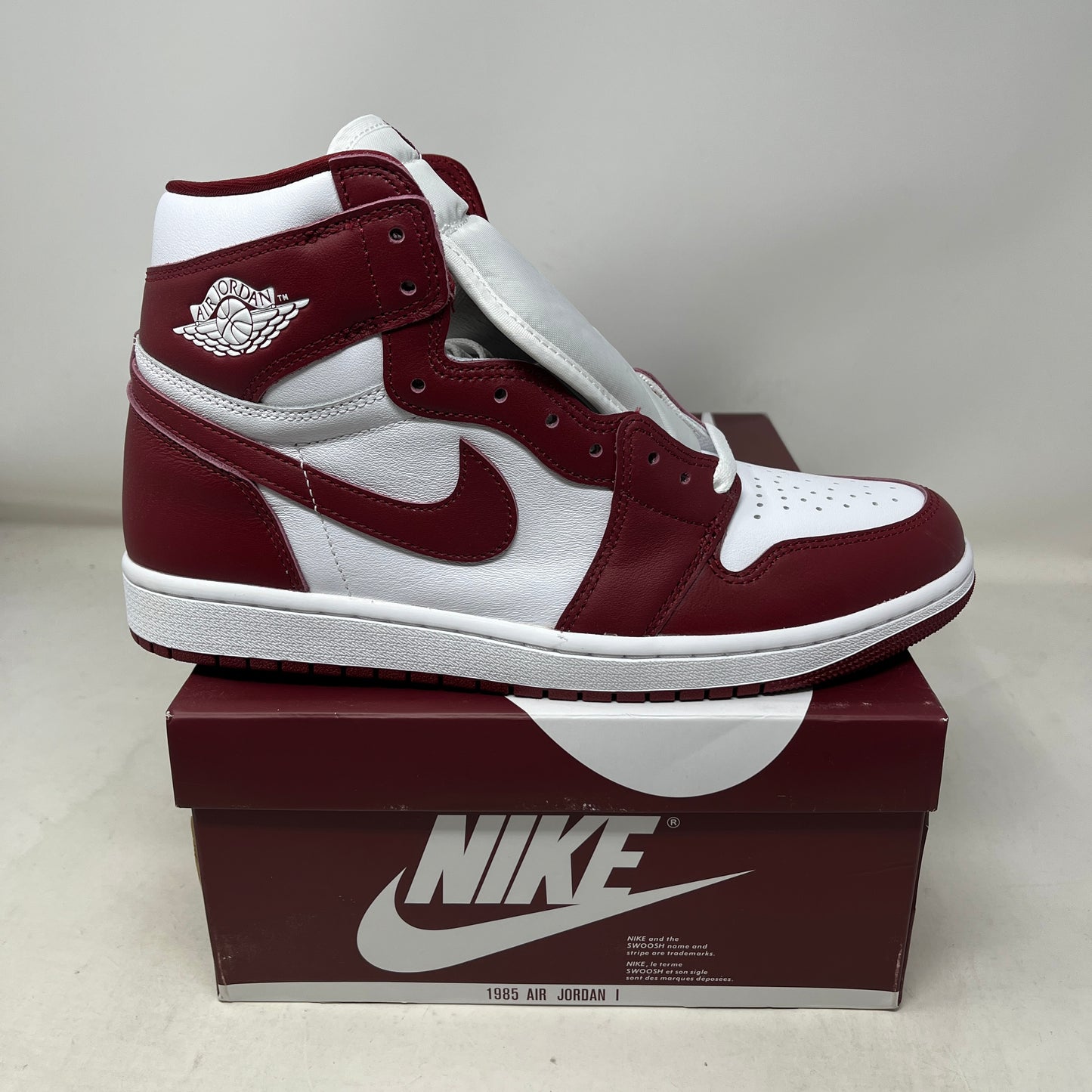 Jordan 1 Retro High OG Artisanal Team Red