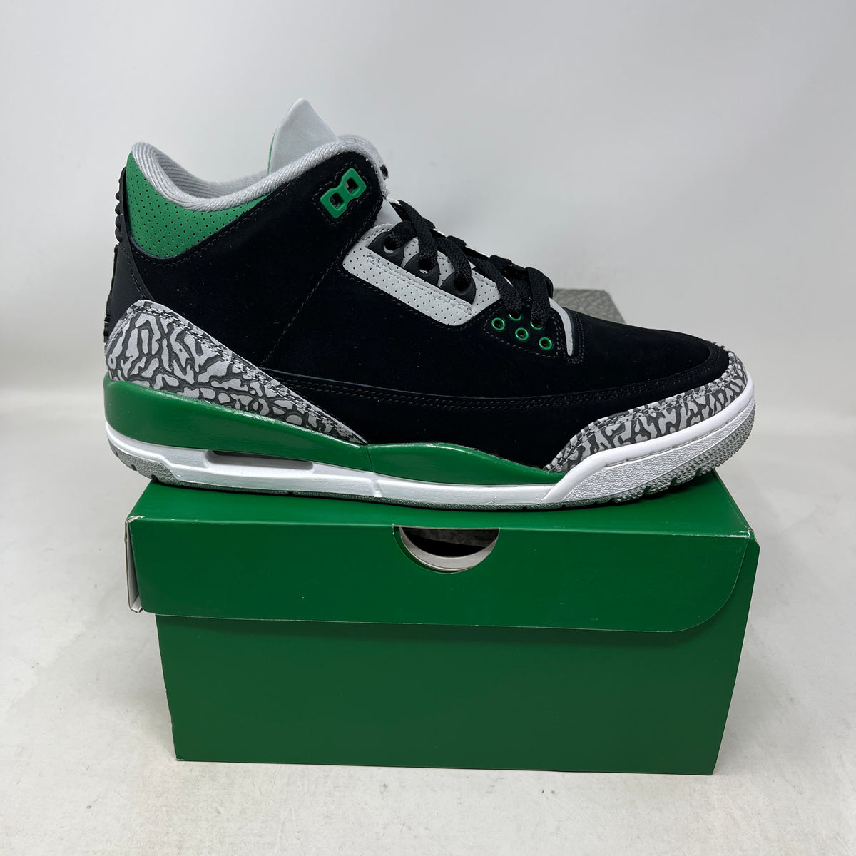 Jordan 3 Retro Pine Green