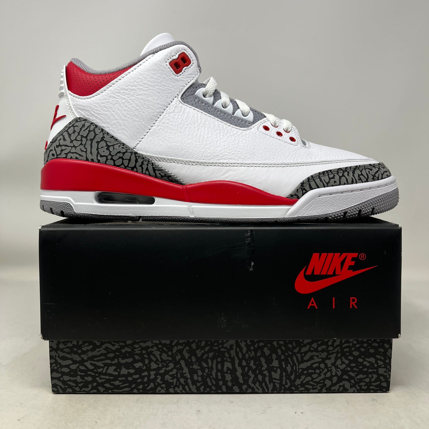 Jordan 3 Retro Fire Red (2022)