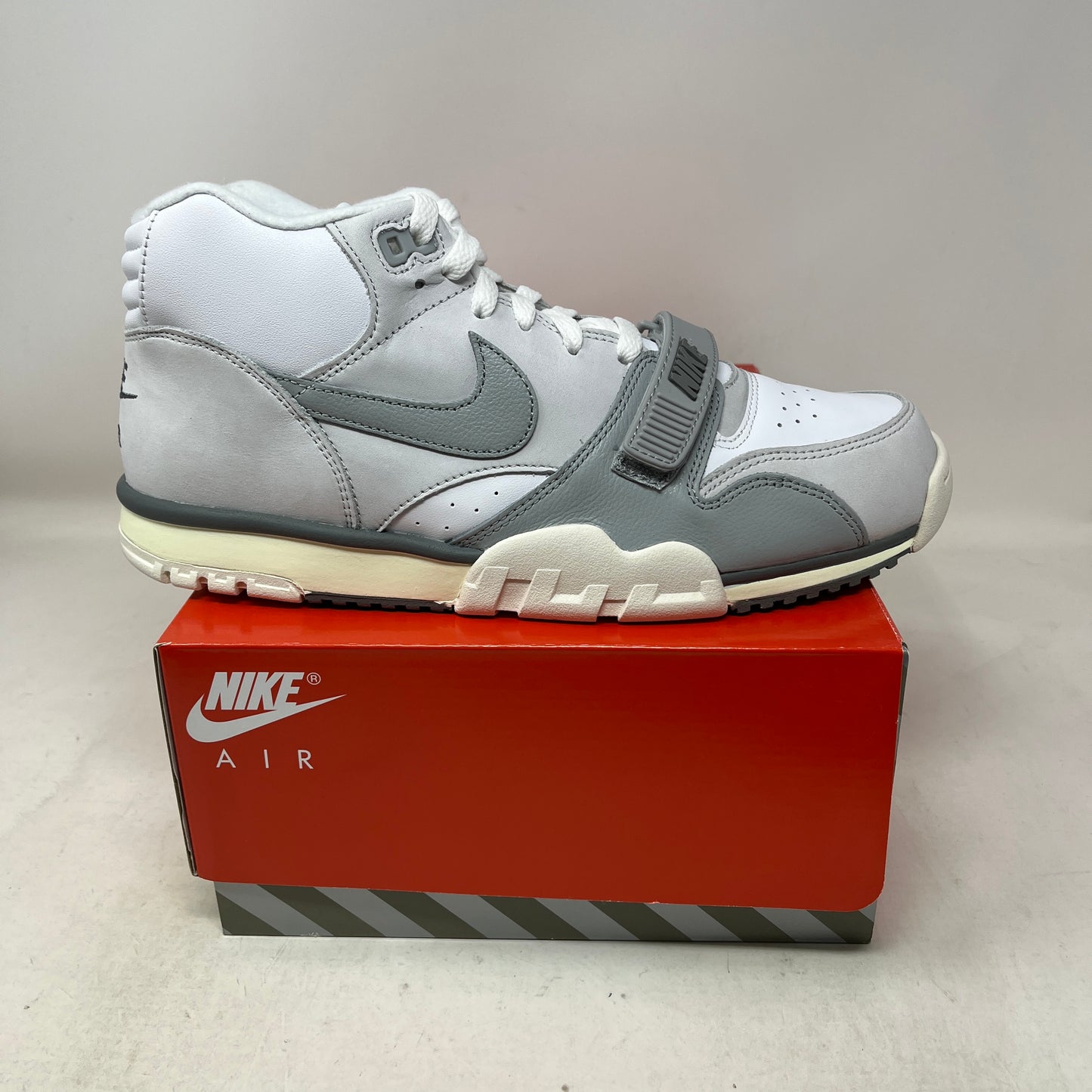 Nike Air Trainer 1 Photon Dust Light Smoke Grey