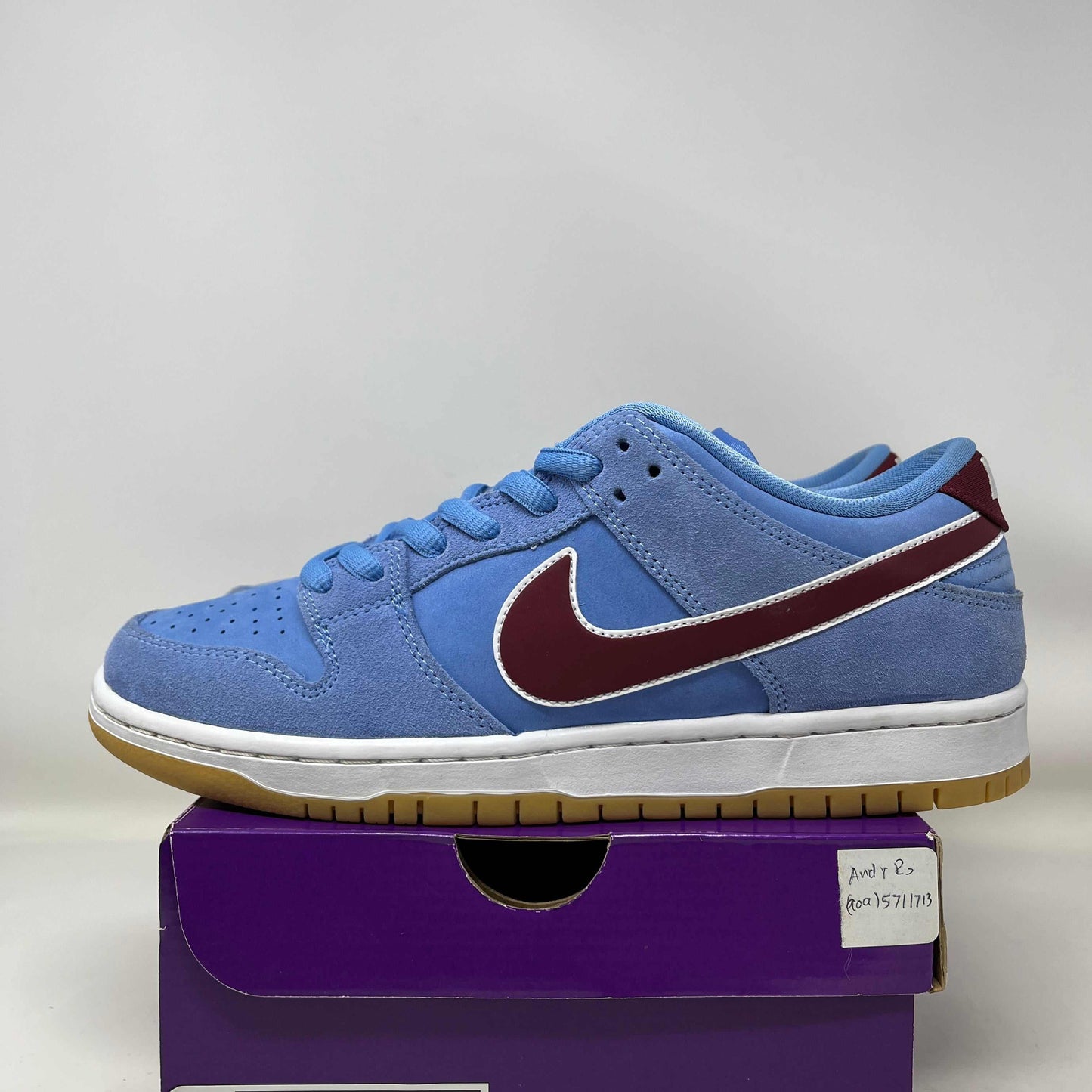 Nike SB Dunk Low Philadelphia Phillies Used