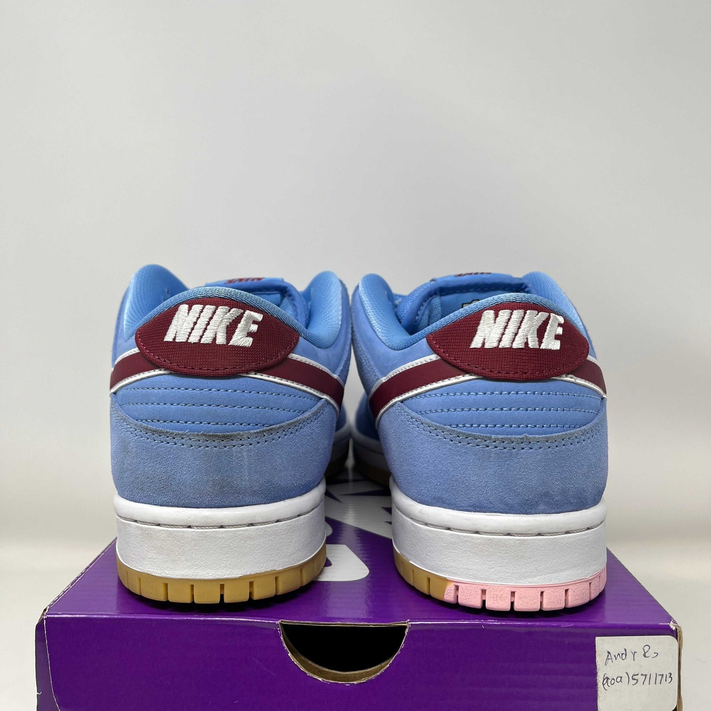 Nike SB Dunk Low Philadelphia Phillies Used