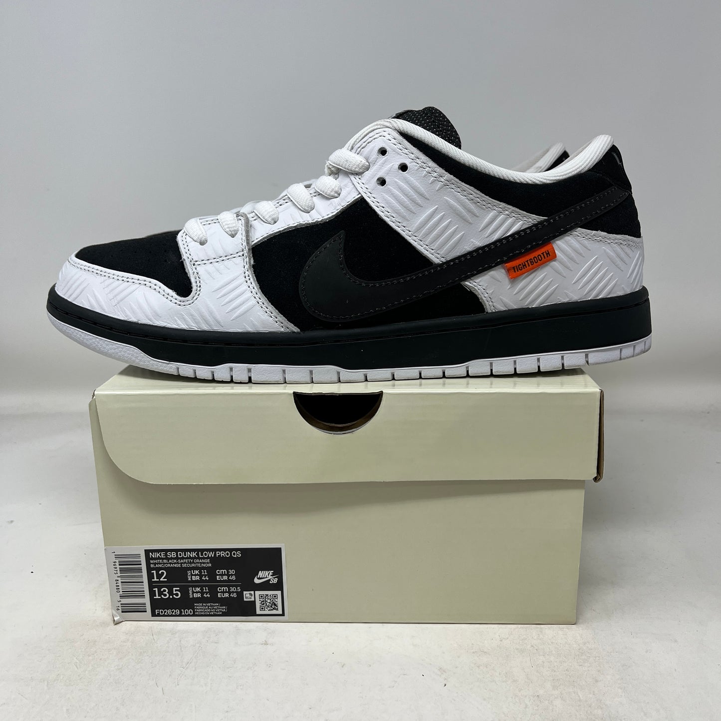 Nike SB Dunk Low TIGHTBOOTH Used
