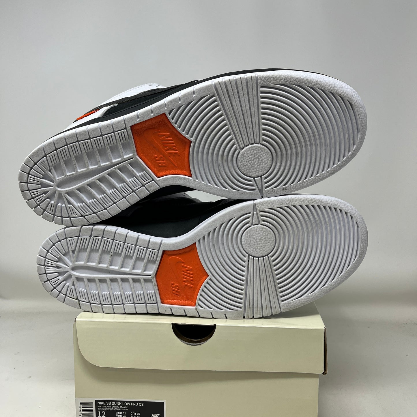 Nike SB Dunk Low TIGHTBOOTH Used