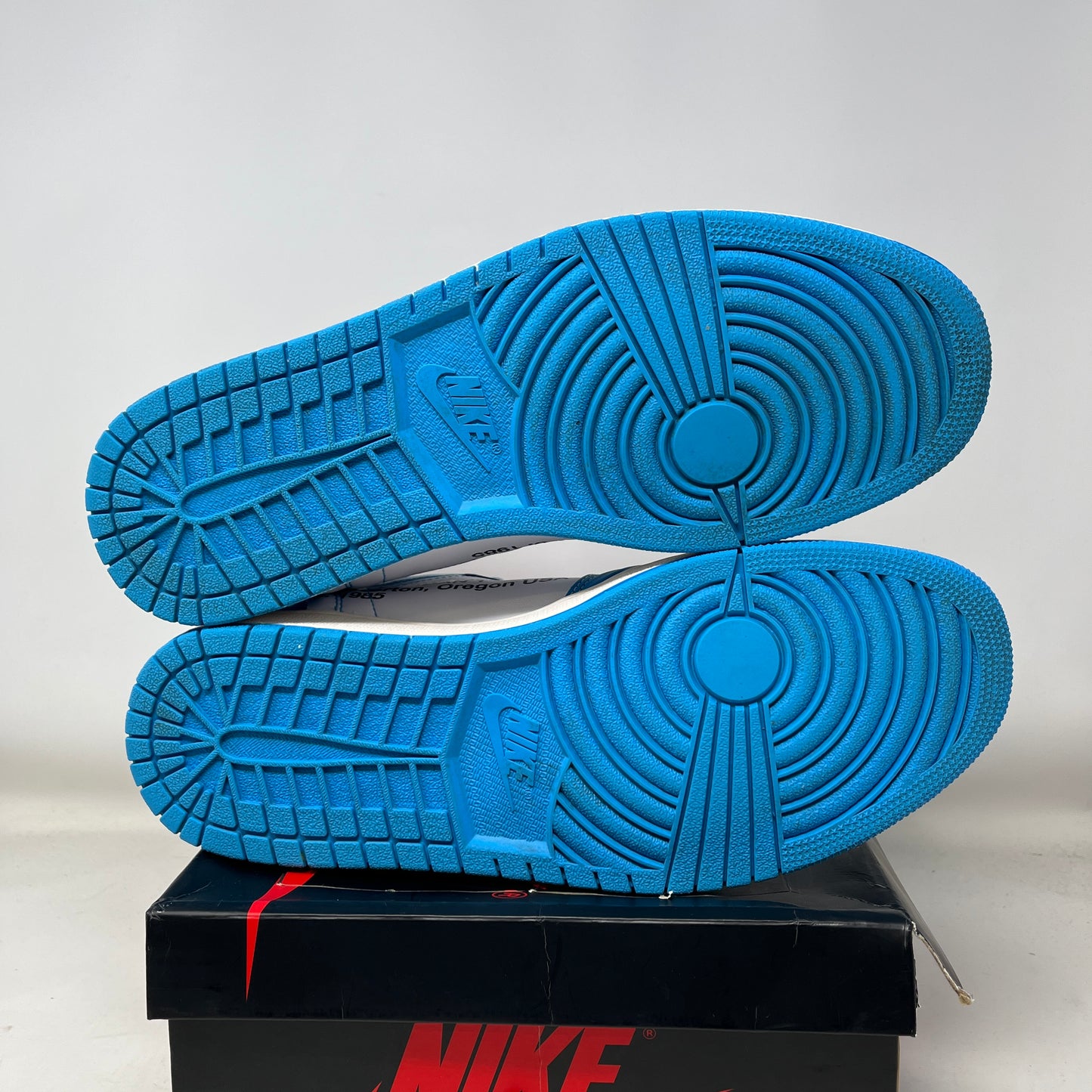 Jordan 1 Retro High Off-White University Blue Used
