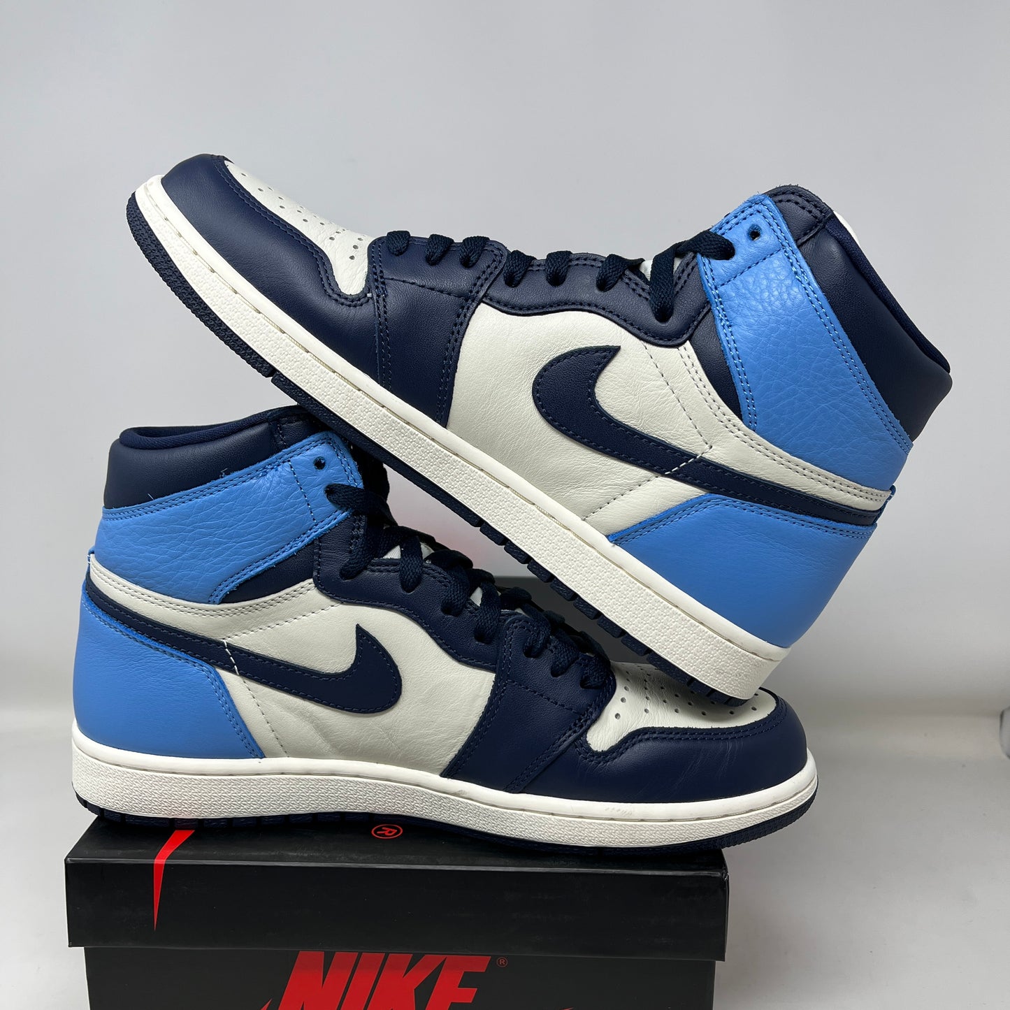 Jordan 1 Retro High Obsidian Used