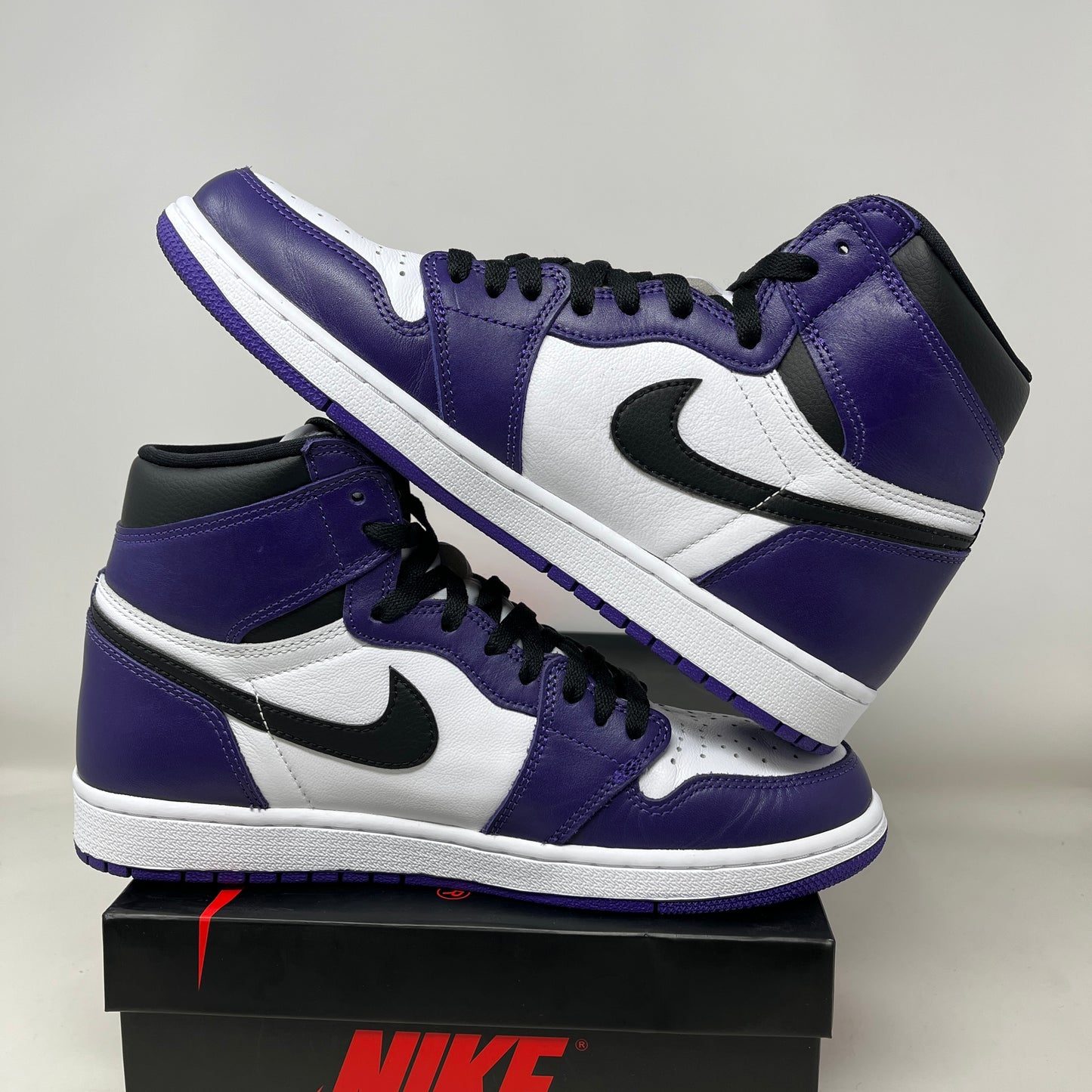 Jordan 1 Retro High Court Purple White Used