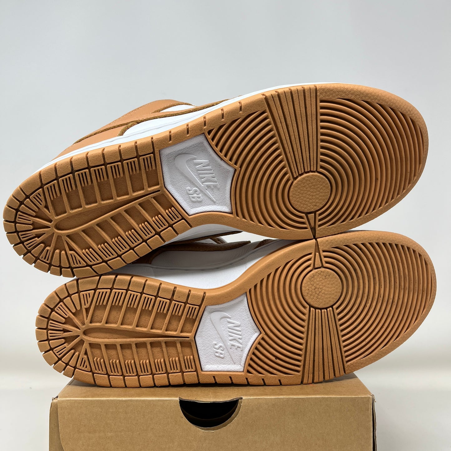 Nike SB Dunk Low Pro ISO Light Cognac Used