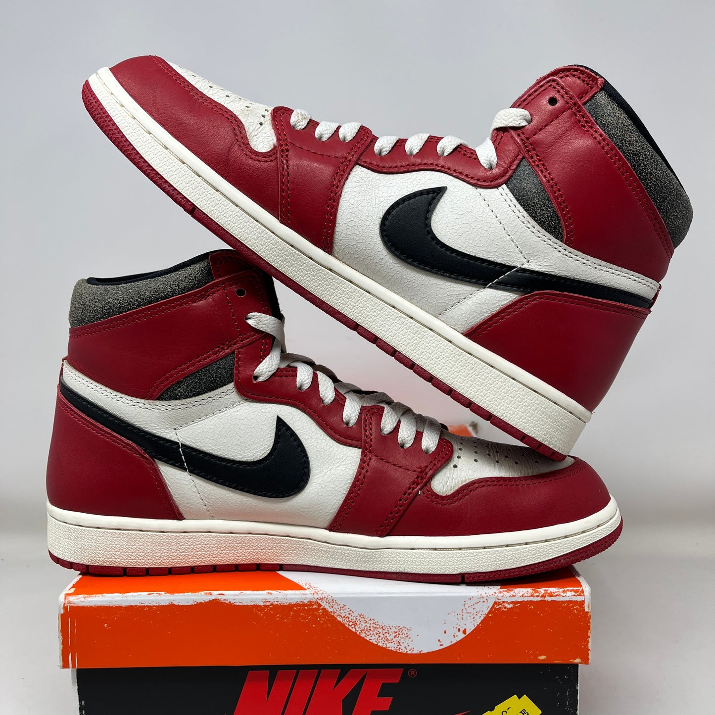 Jordan 1 Retro High OG Chicago Lost and Found Used