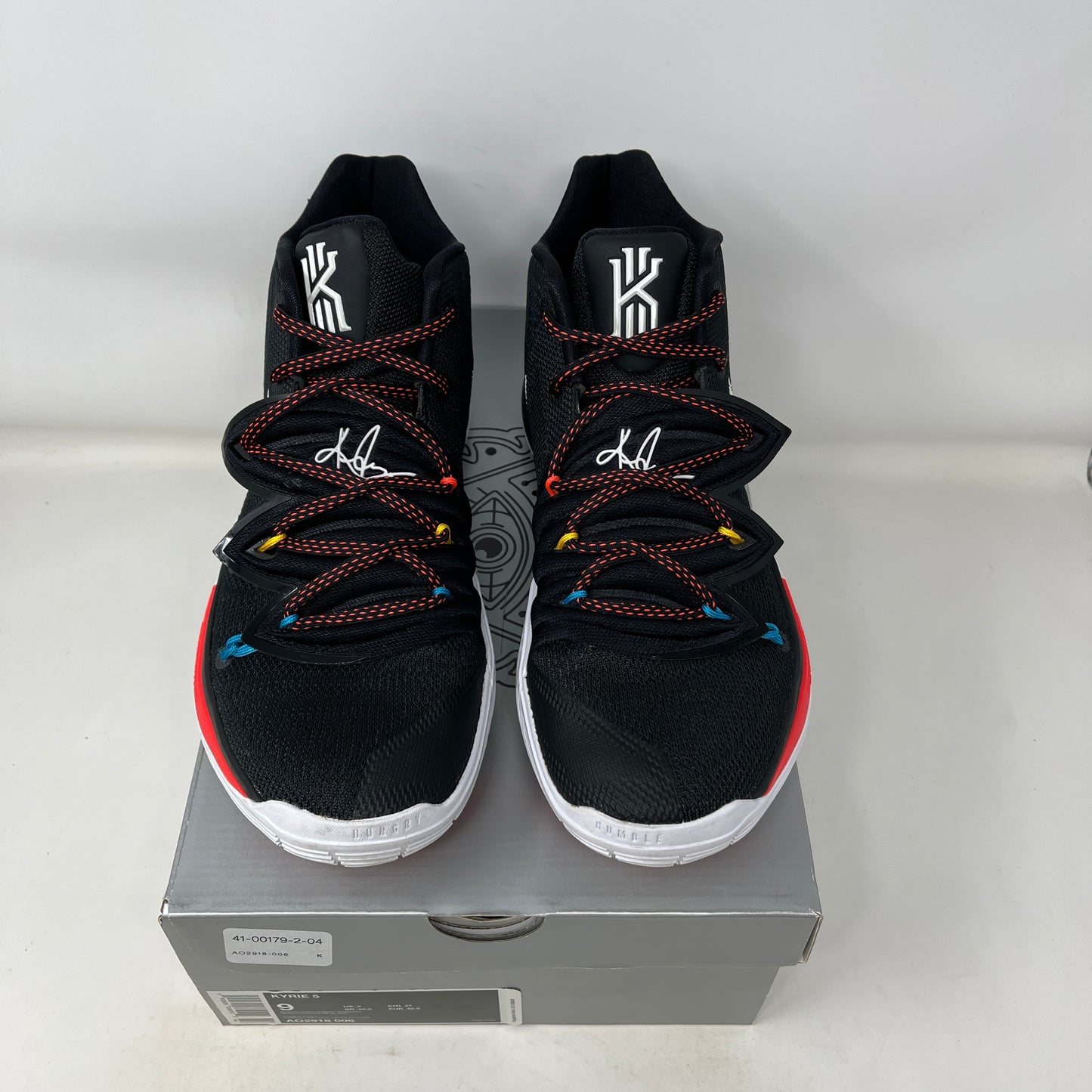 Nike Kyrie 5 Friends Used