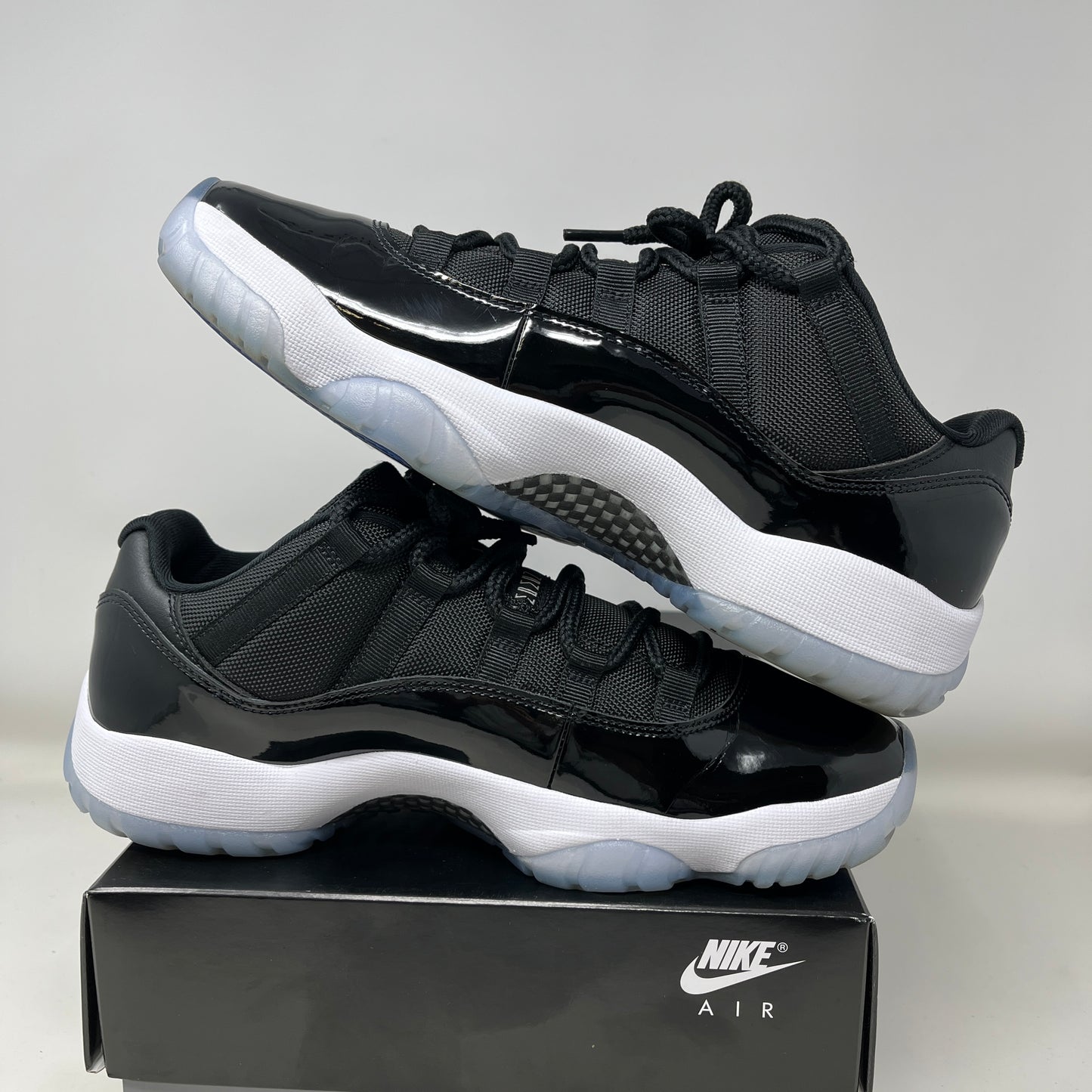 Jordan 11 Retro Low Space Jam Used