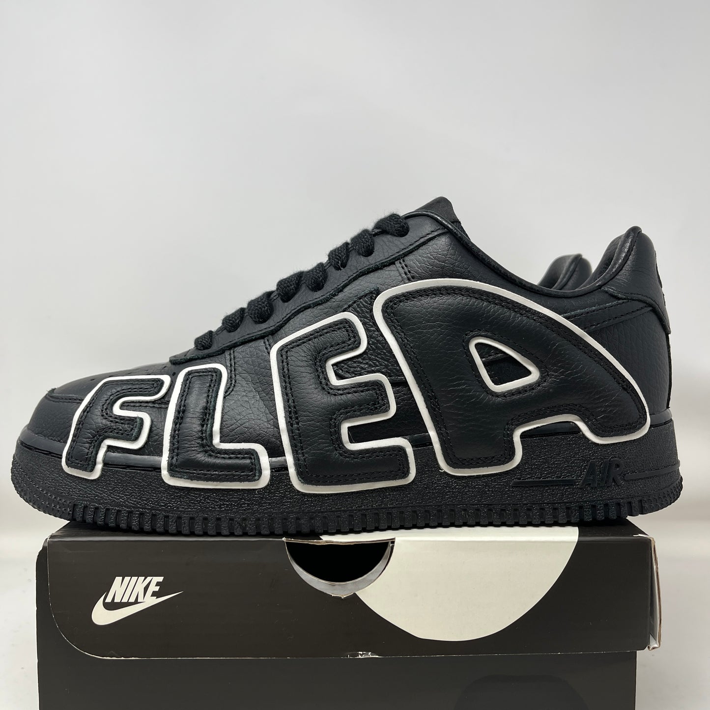 Nike Air Force 1 Low Cactus Plant Flea Market Black (2024) Used