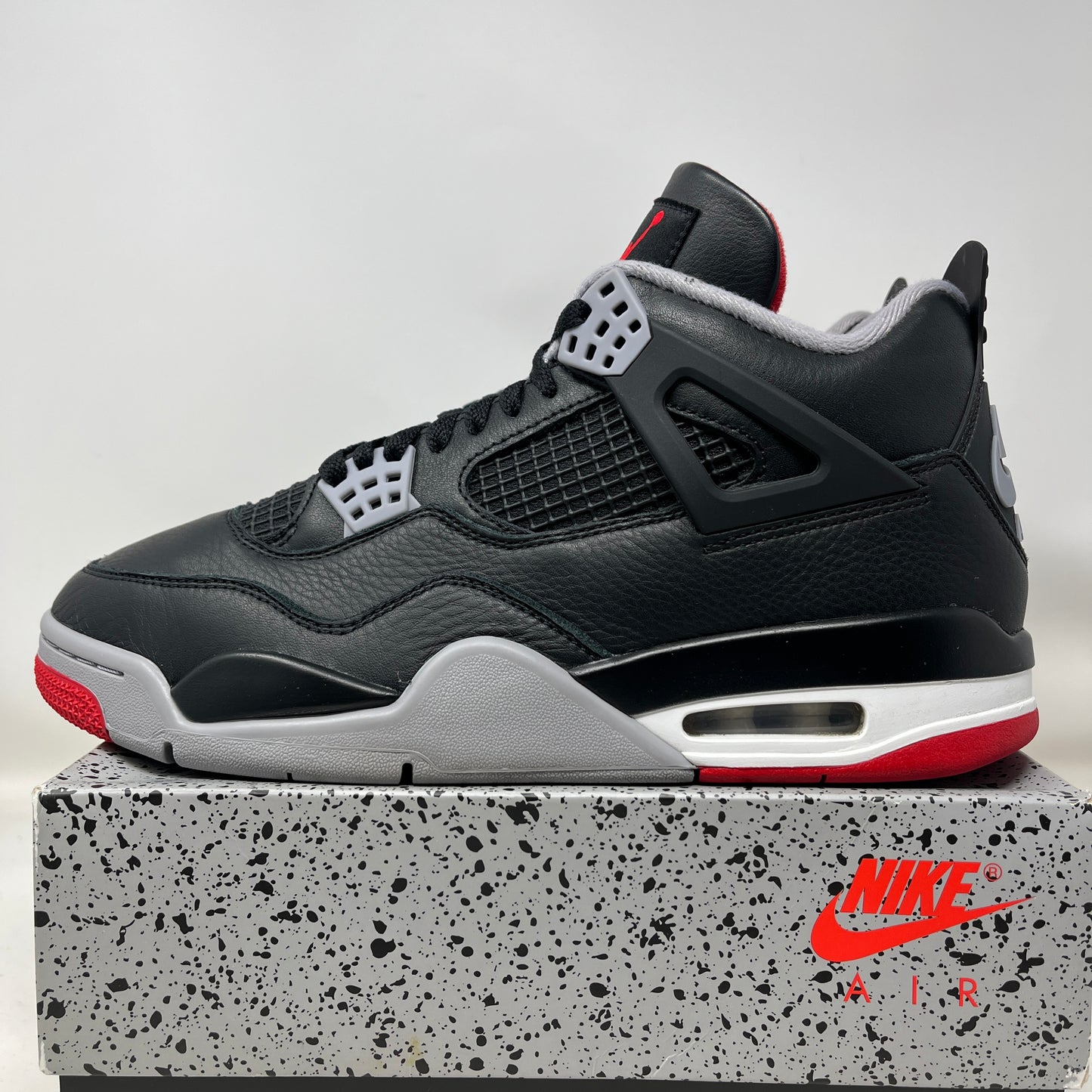 Jordan 4 Retro Bred Reimagined Used