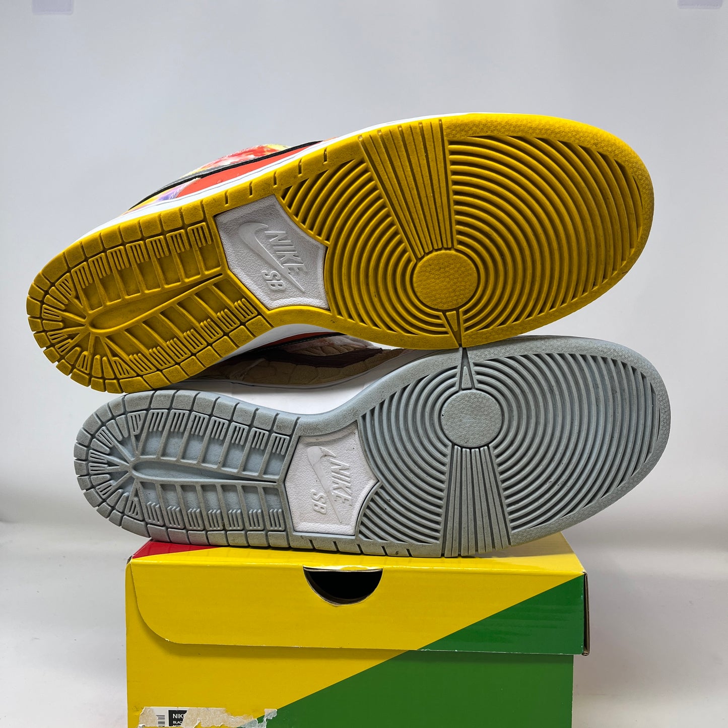 Nike SB Dunk Low Street Hawker (2021) Used