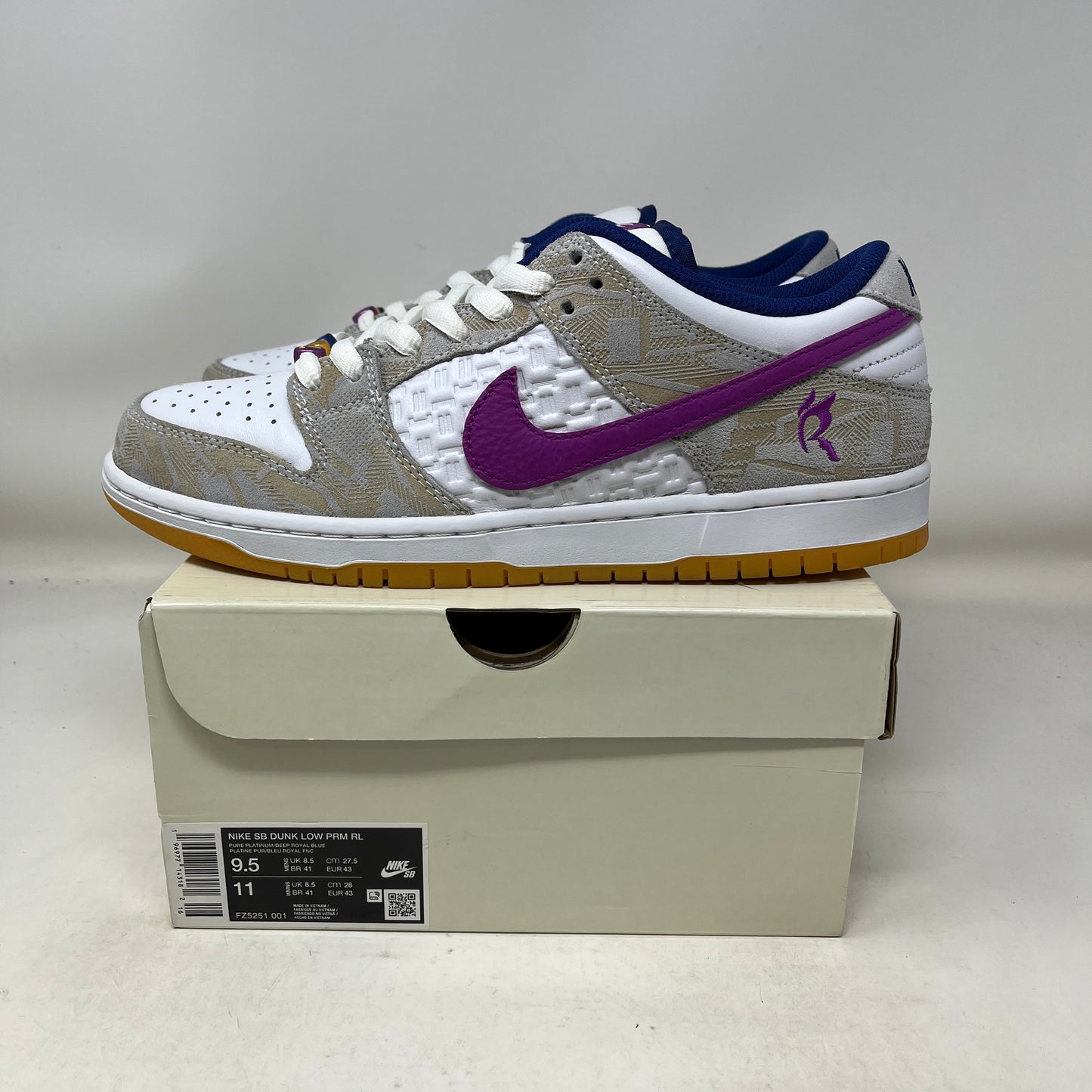 Nike SB Dunk Low Rayssa Leal Used