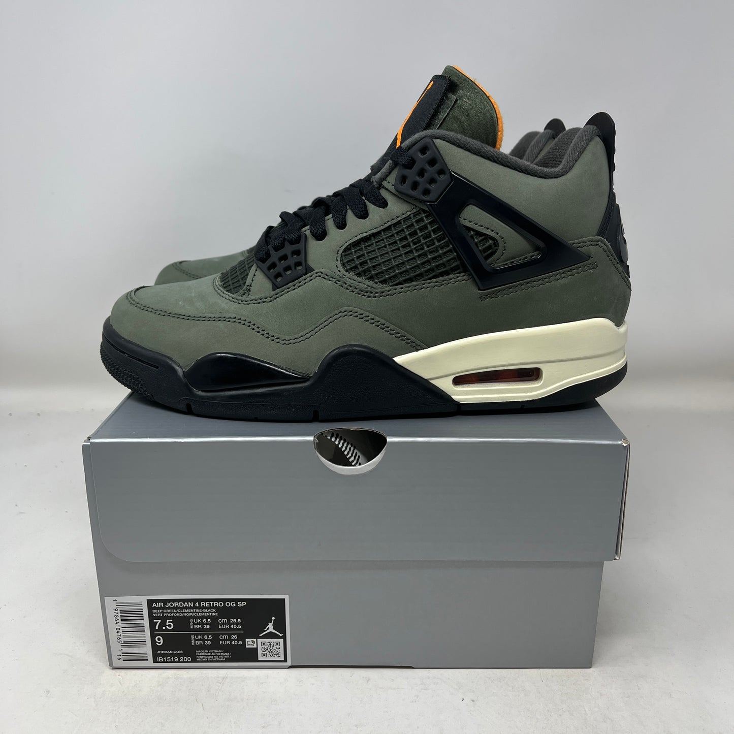 Jordan 4 Retro OG SP Undefeated (2025) Used