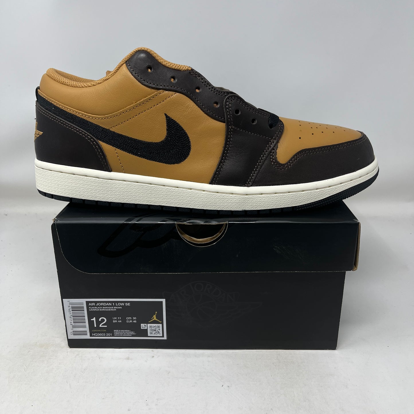 Jordan 1 Low SE Flax Baroque Brown