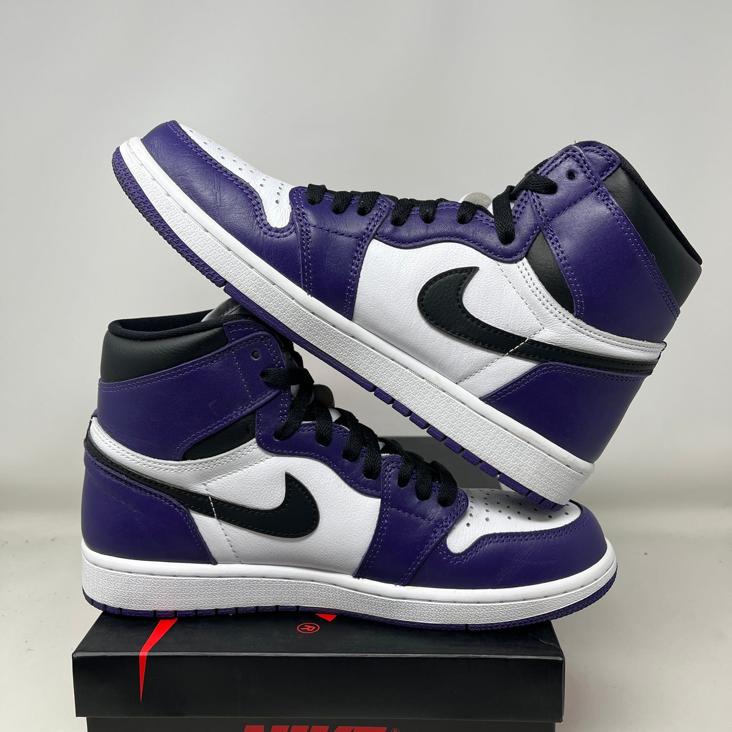 Jordan 1 Retro High Court Purple White Used
