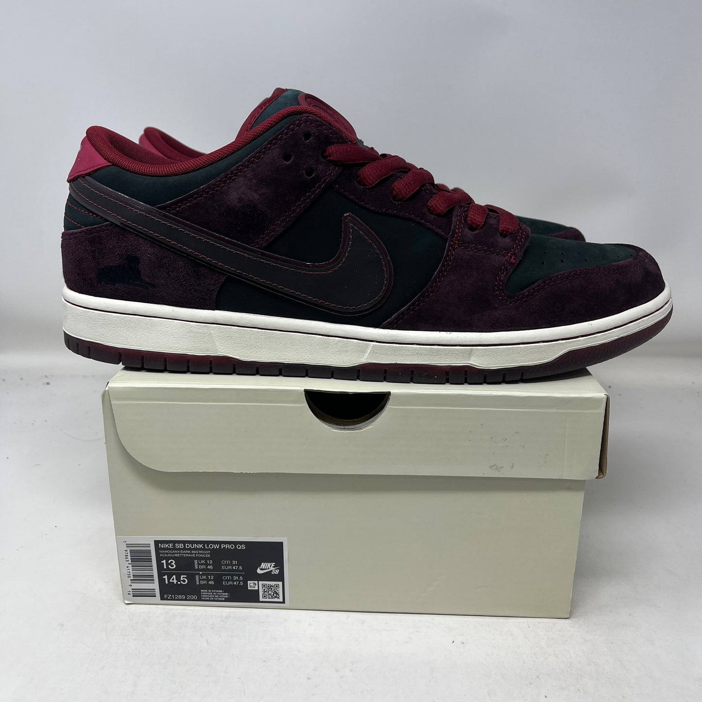 Nike SB Dunk Low Riot Skateshop Used