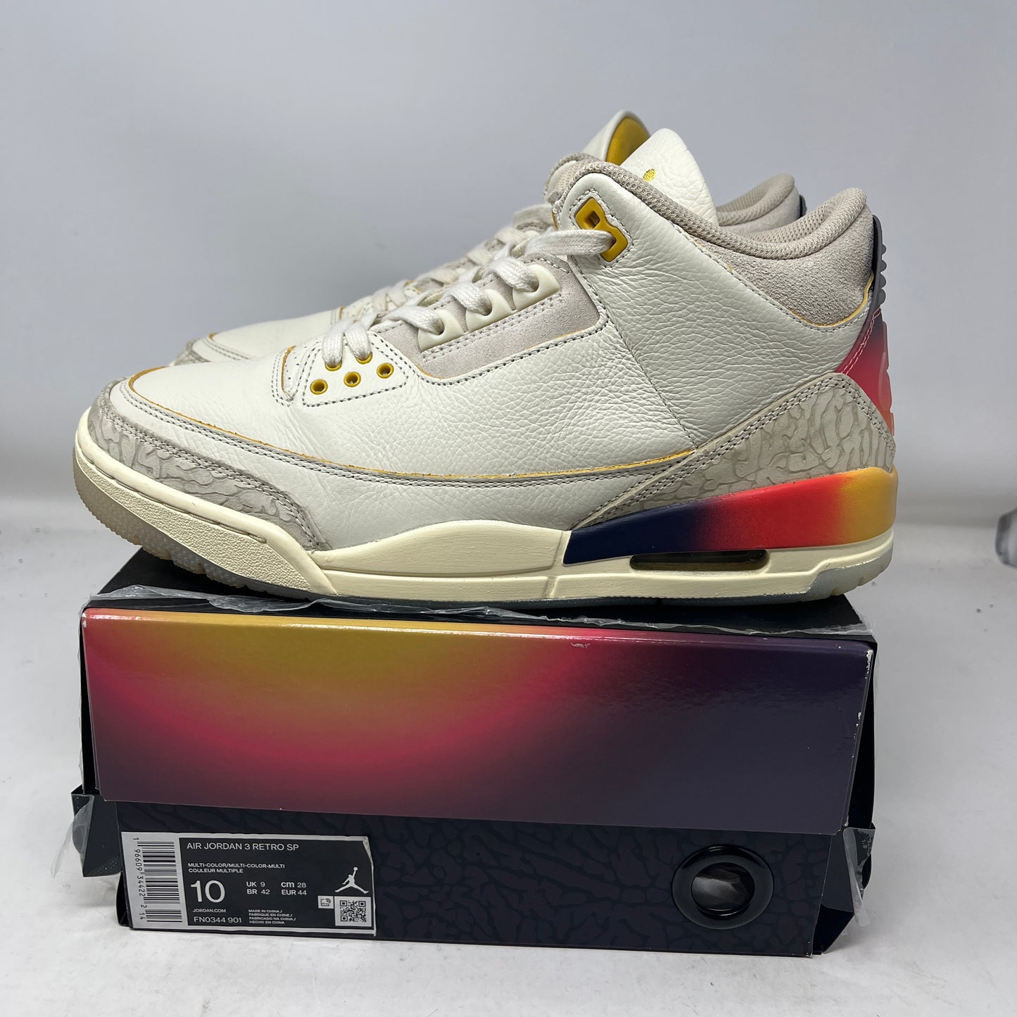 Jordan 3 Retro SP J Balvin Medellín Sunset Used