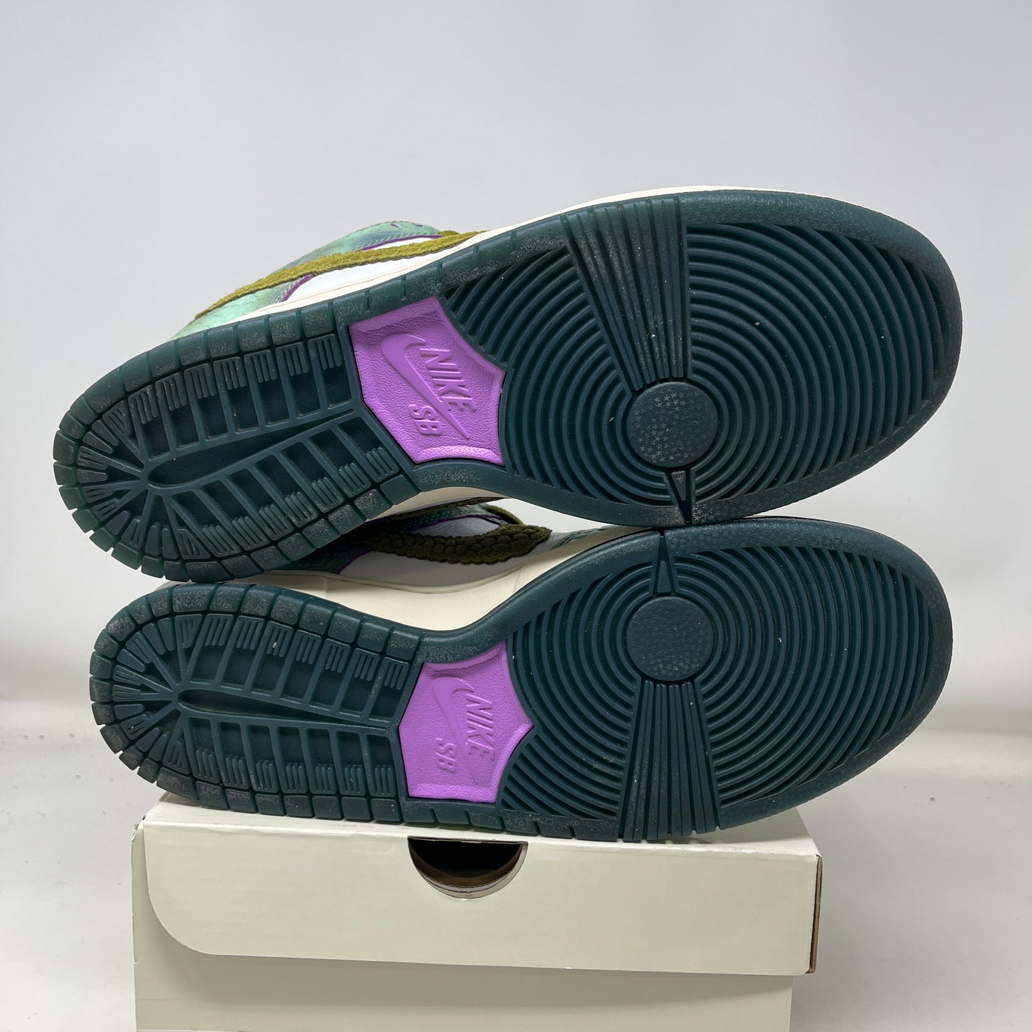 Nike SB Dunk Low Alexis Sablone Chameleon Used