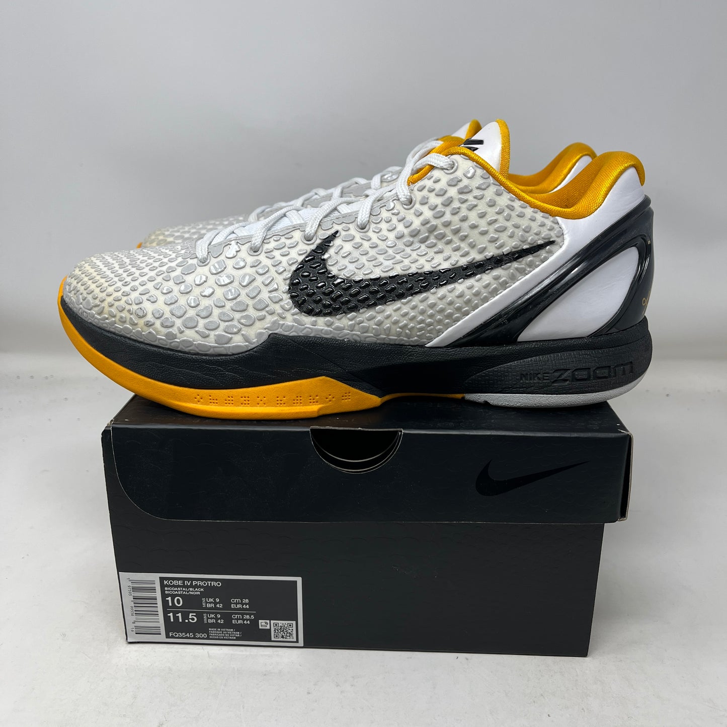Kobe 6 Protro Playoff Pack White Del Sol Used