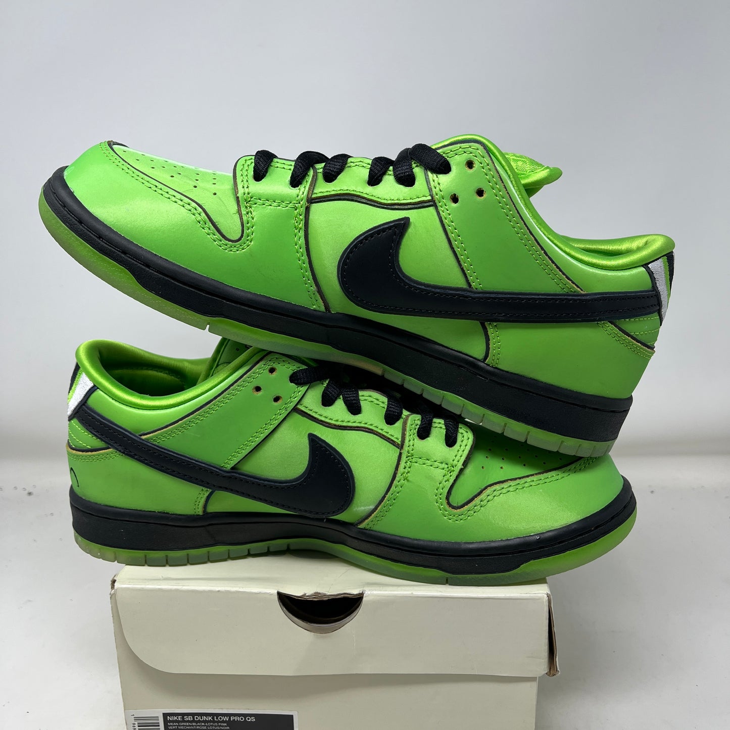 Nike SB Dunk Low The Powerpuff Girls Buttercup Used