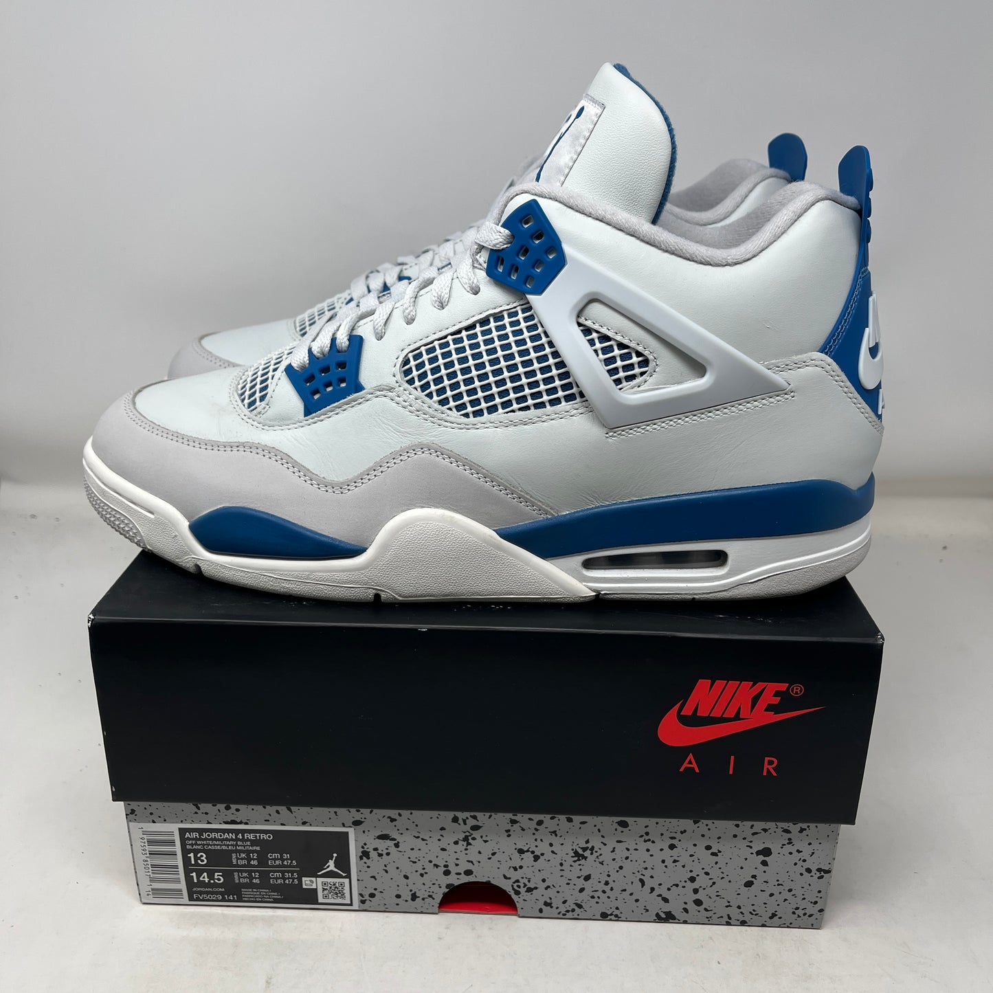Jordan 4 Retro Military Blue (2024) Used